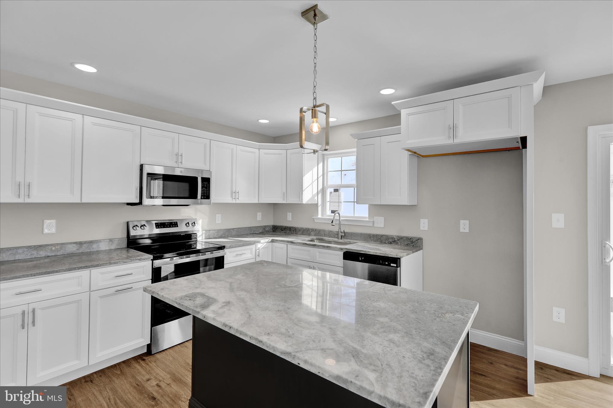 TEMPLE TERRACE - Residential