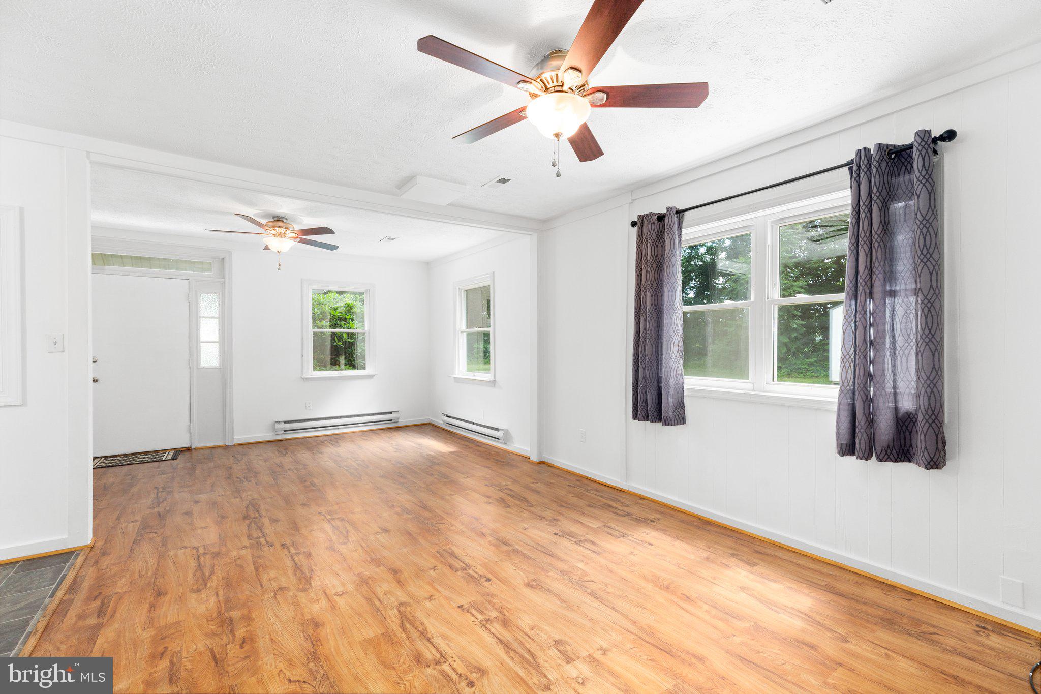 EBB TIDE - Residential