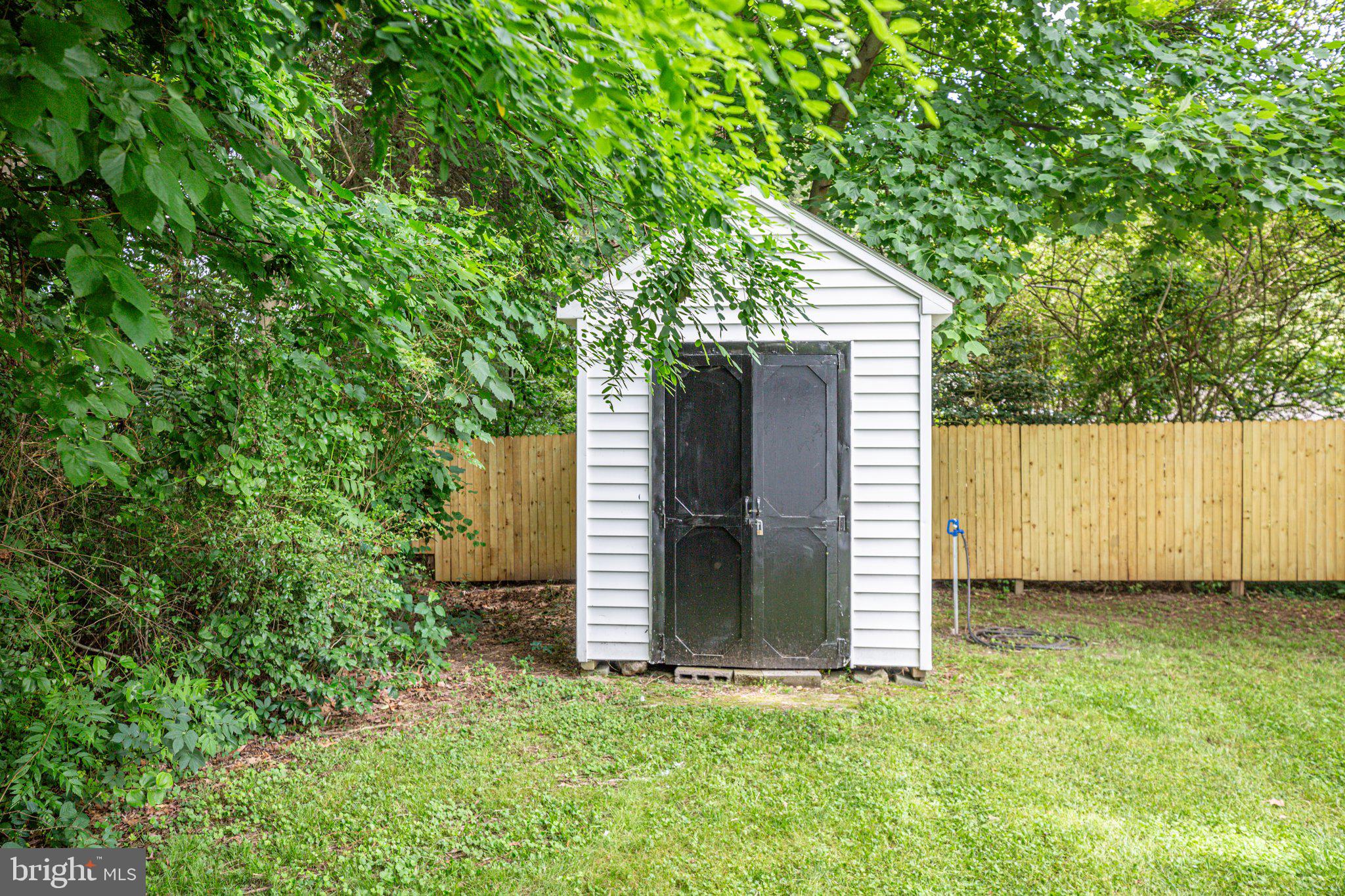 EBB TIDE - Residential