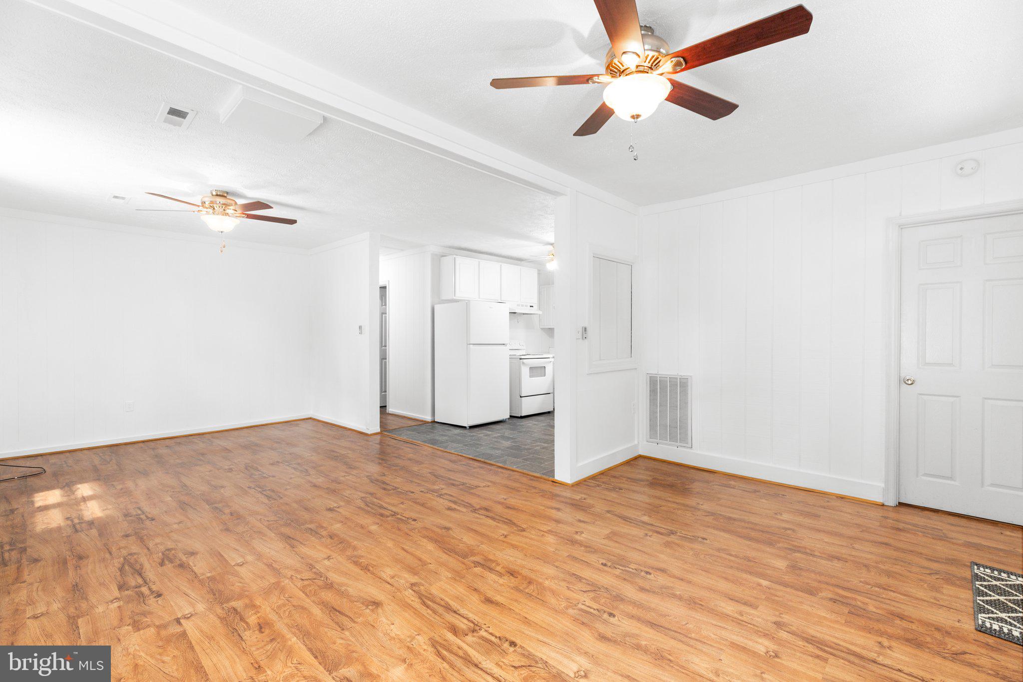 EBB TIDE - Residential