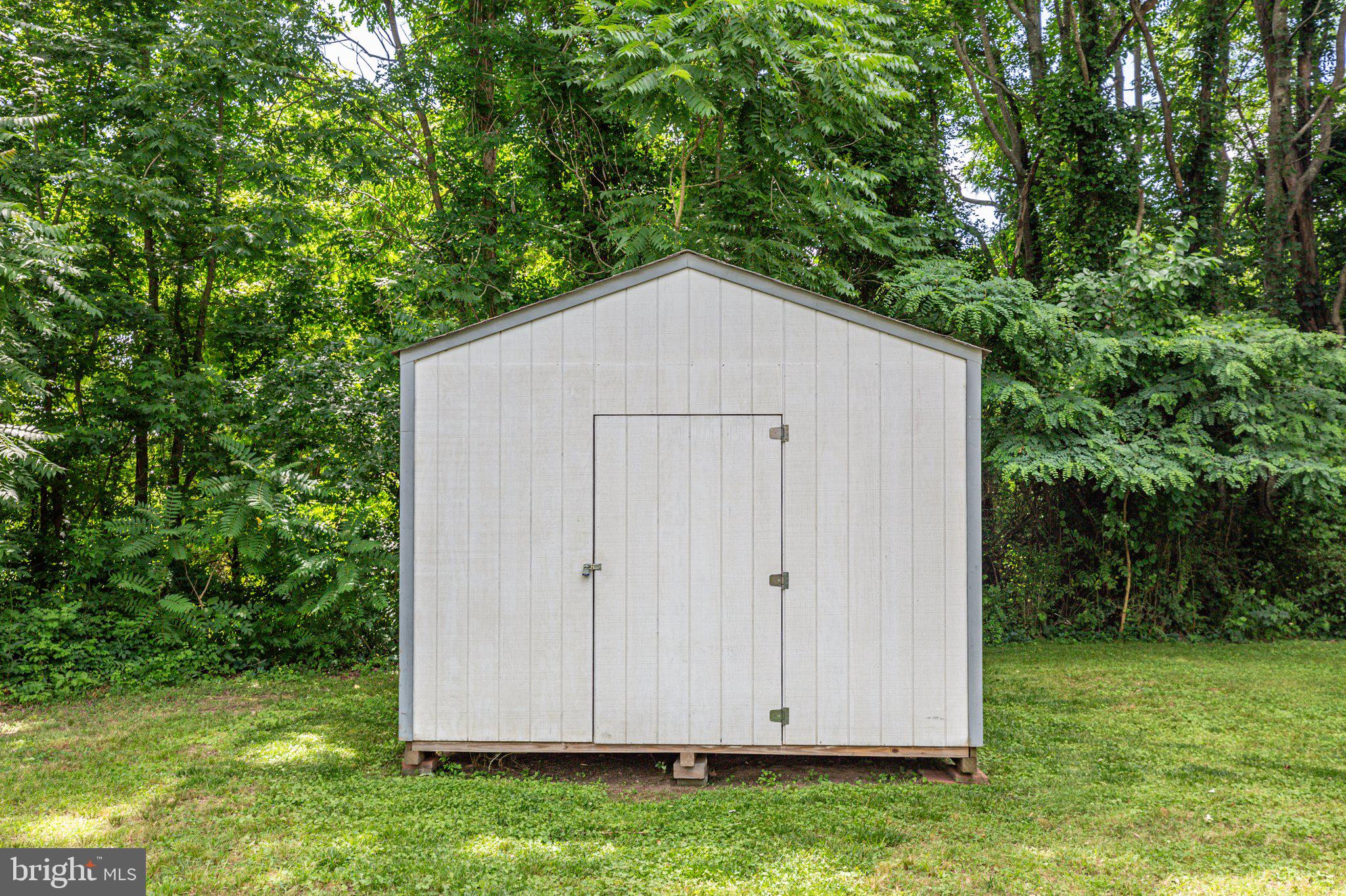 EBB TIDE - Residential