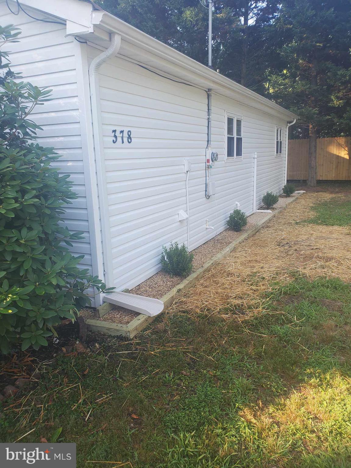 EBB TIDE - Residential