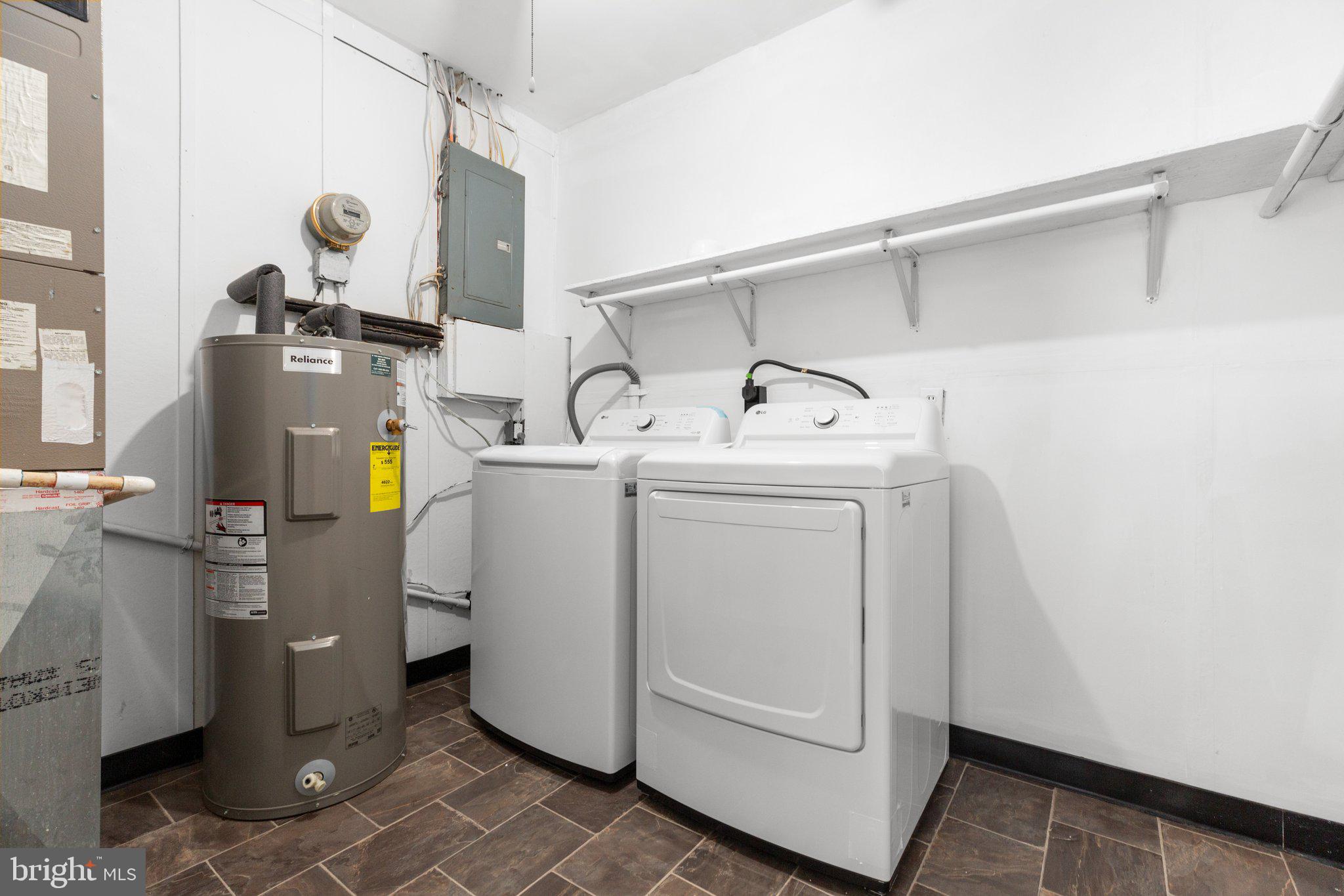 EBB TIDE - Residential