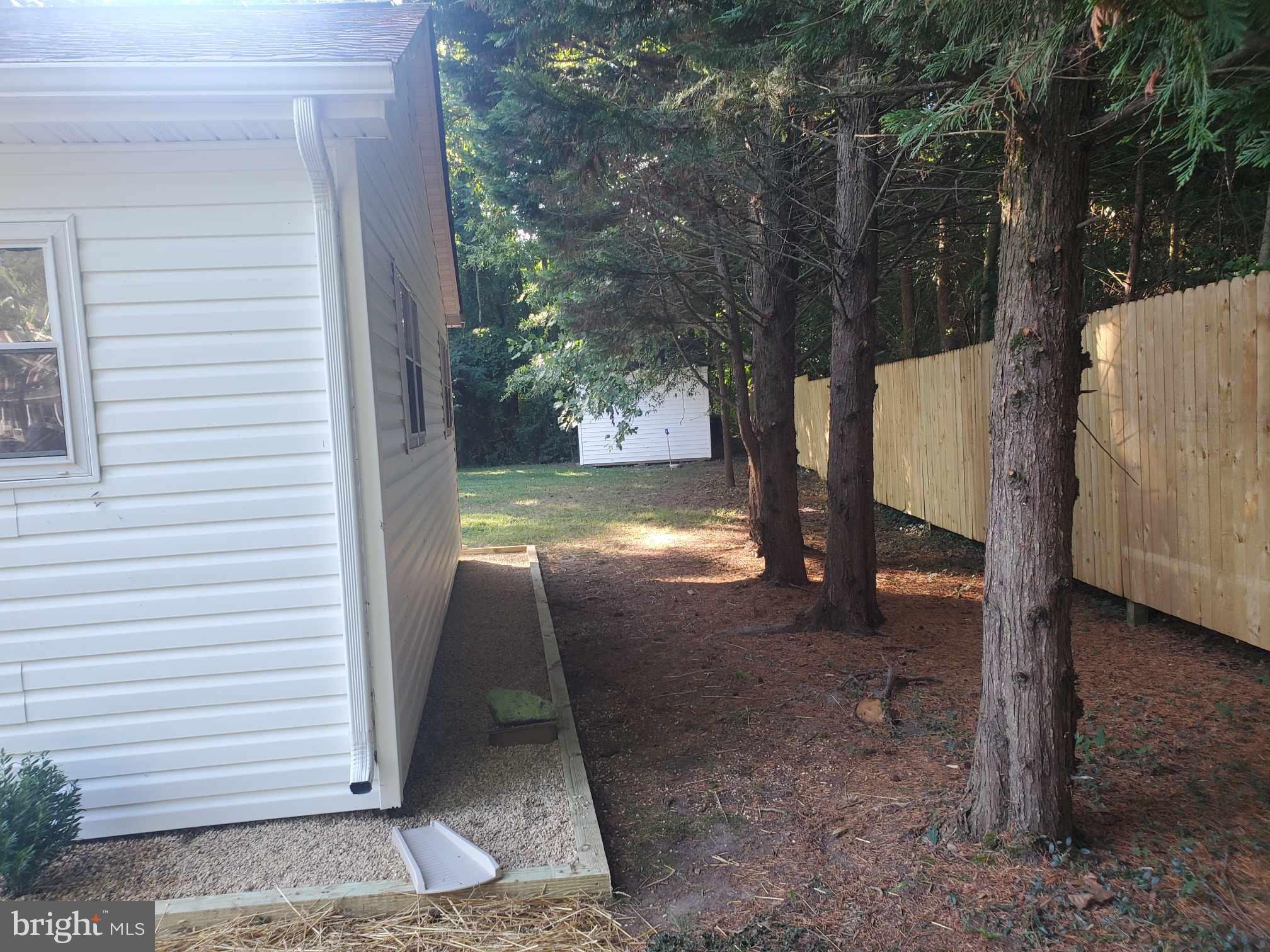 EBB TIDE - Residential