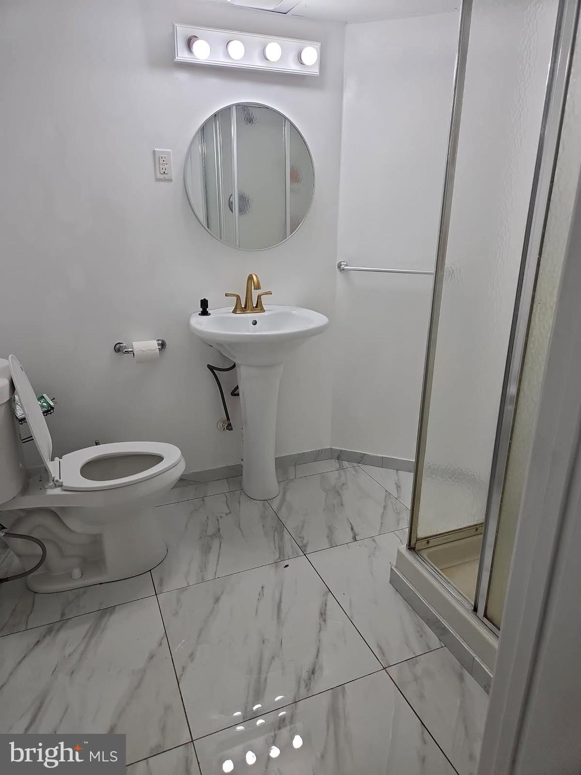 BURGESSER - Residential Lease