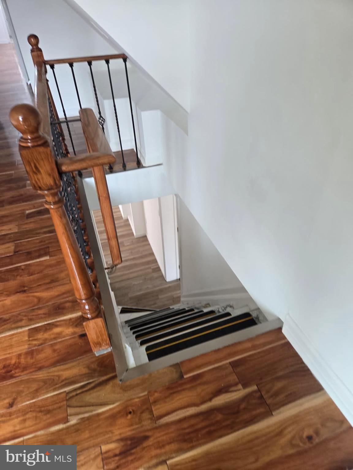 BURGESSER - Residential Lease