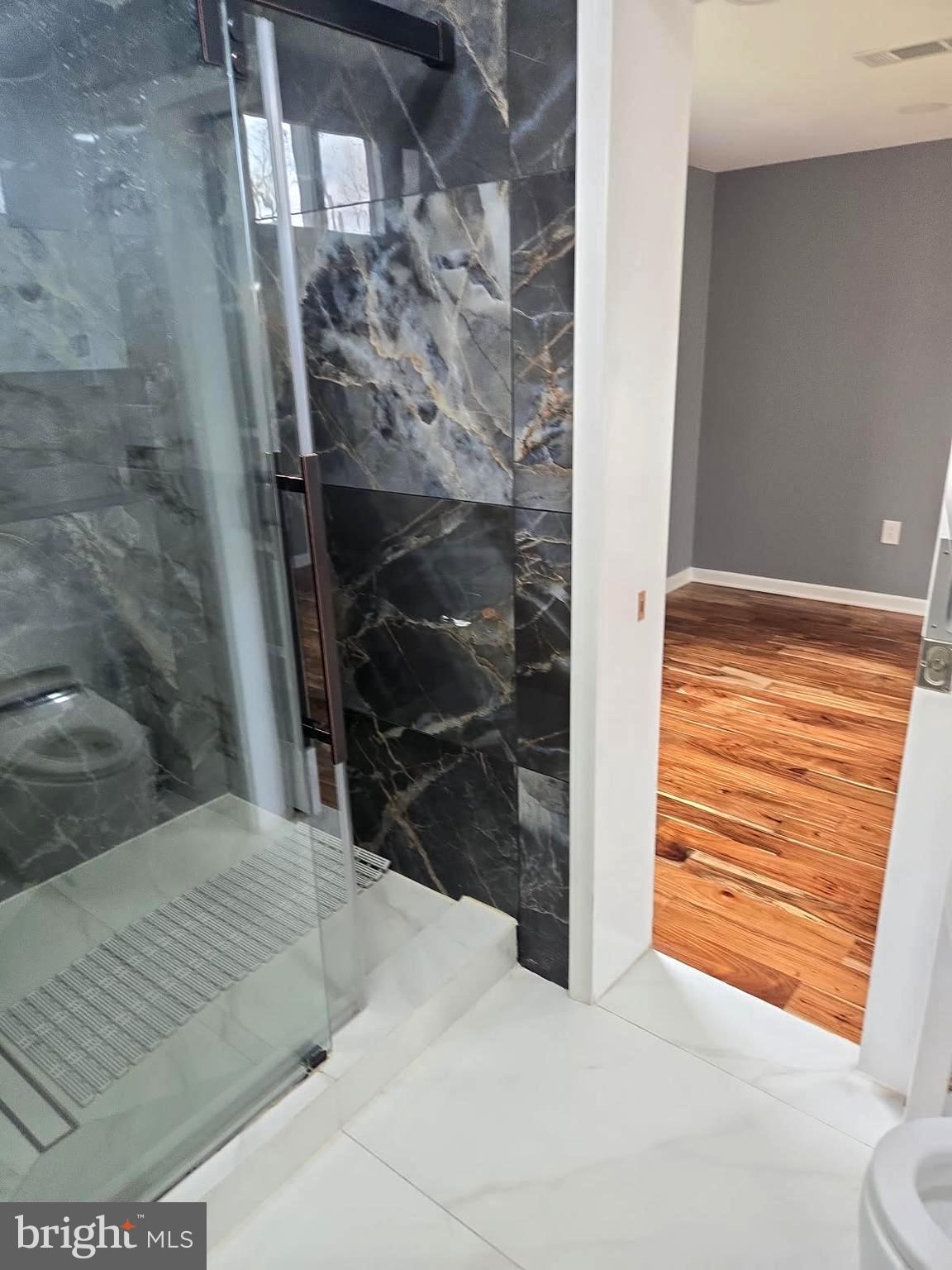 BURGESSER - Residential Lease