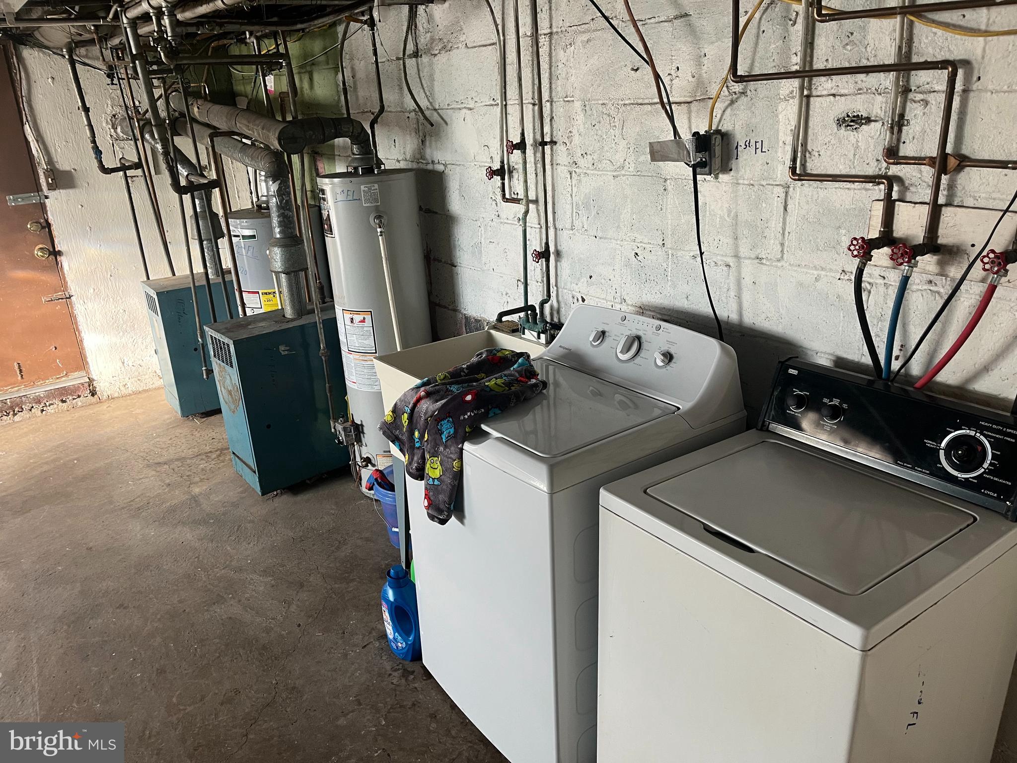 MAYFAIR (EAST) - Residential Lease