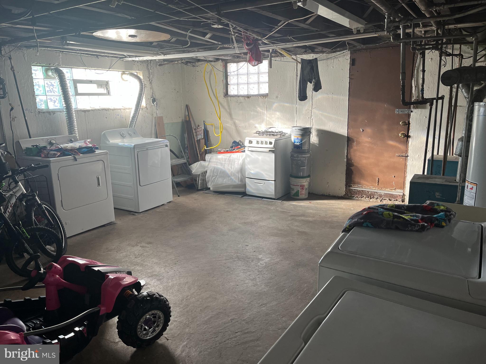 MAYFAIR (EAST) - Residential Lease