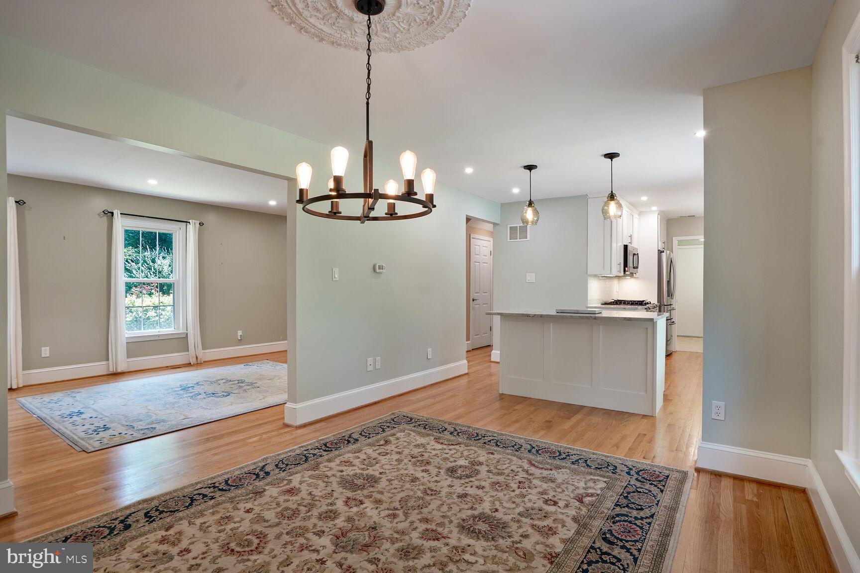 OAK HILL - Residential