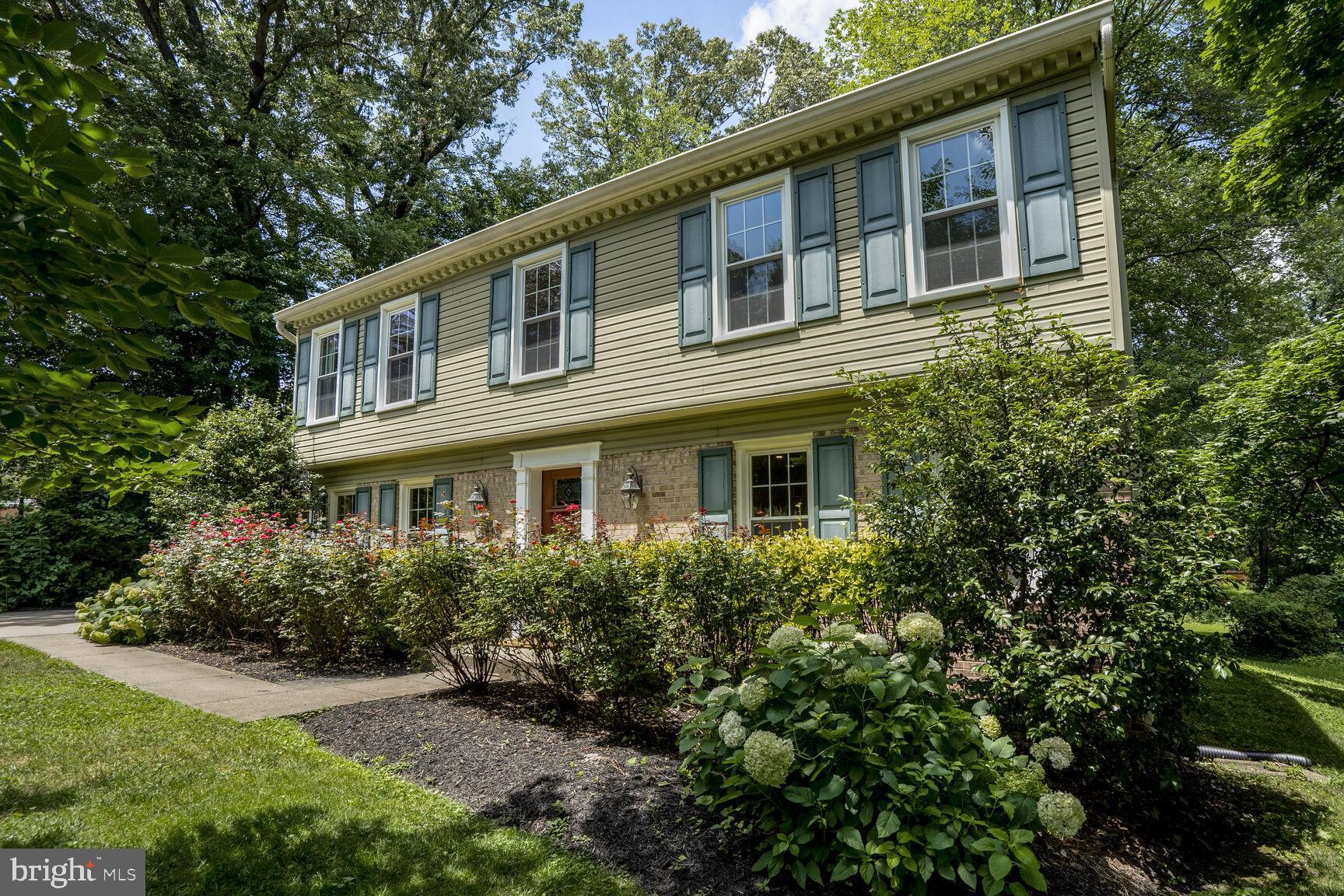 OAK HILL - Residential