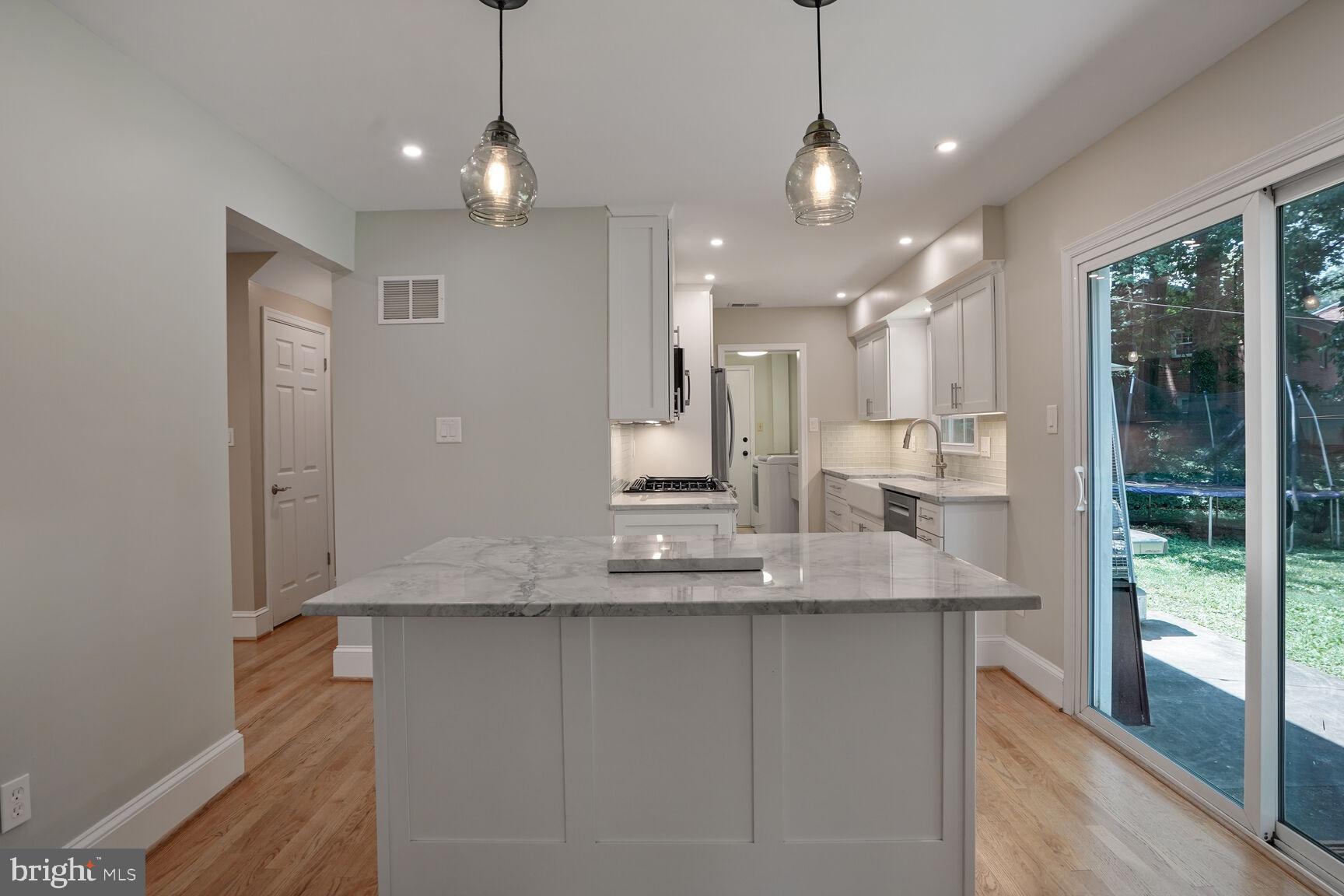 OAK HILL - Residential