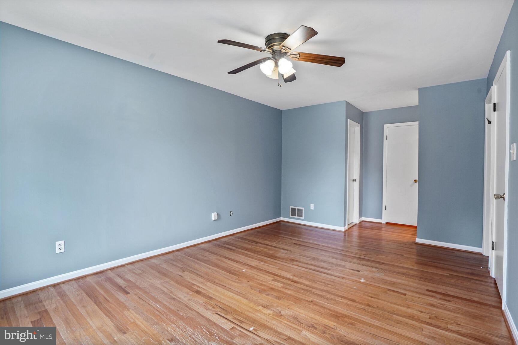 OAK HILL - Residential