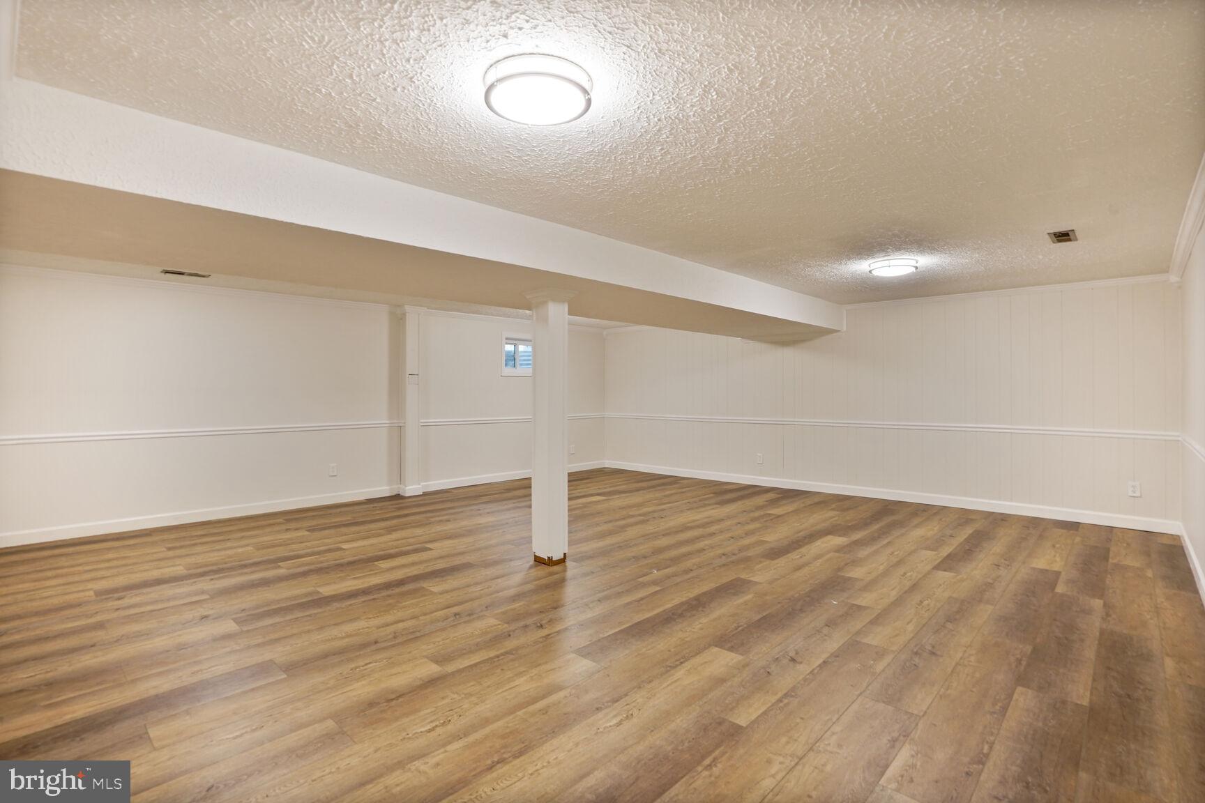 OAK HILL - Residential