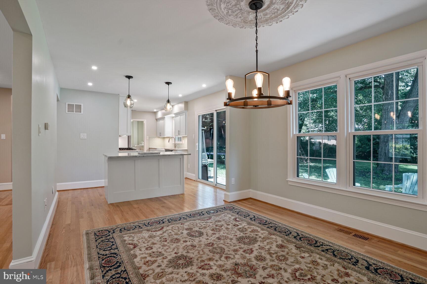 OAK HILL - Residential