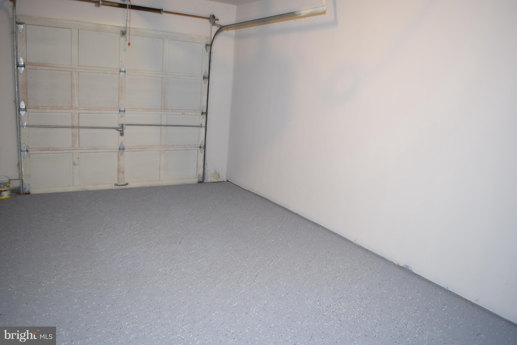 LUXBERRY COURTS - Residential