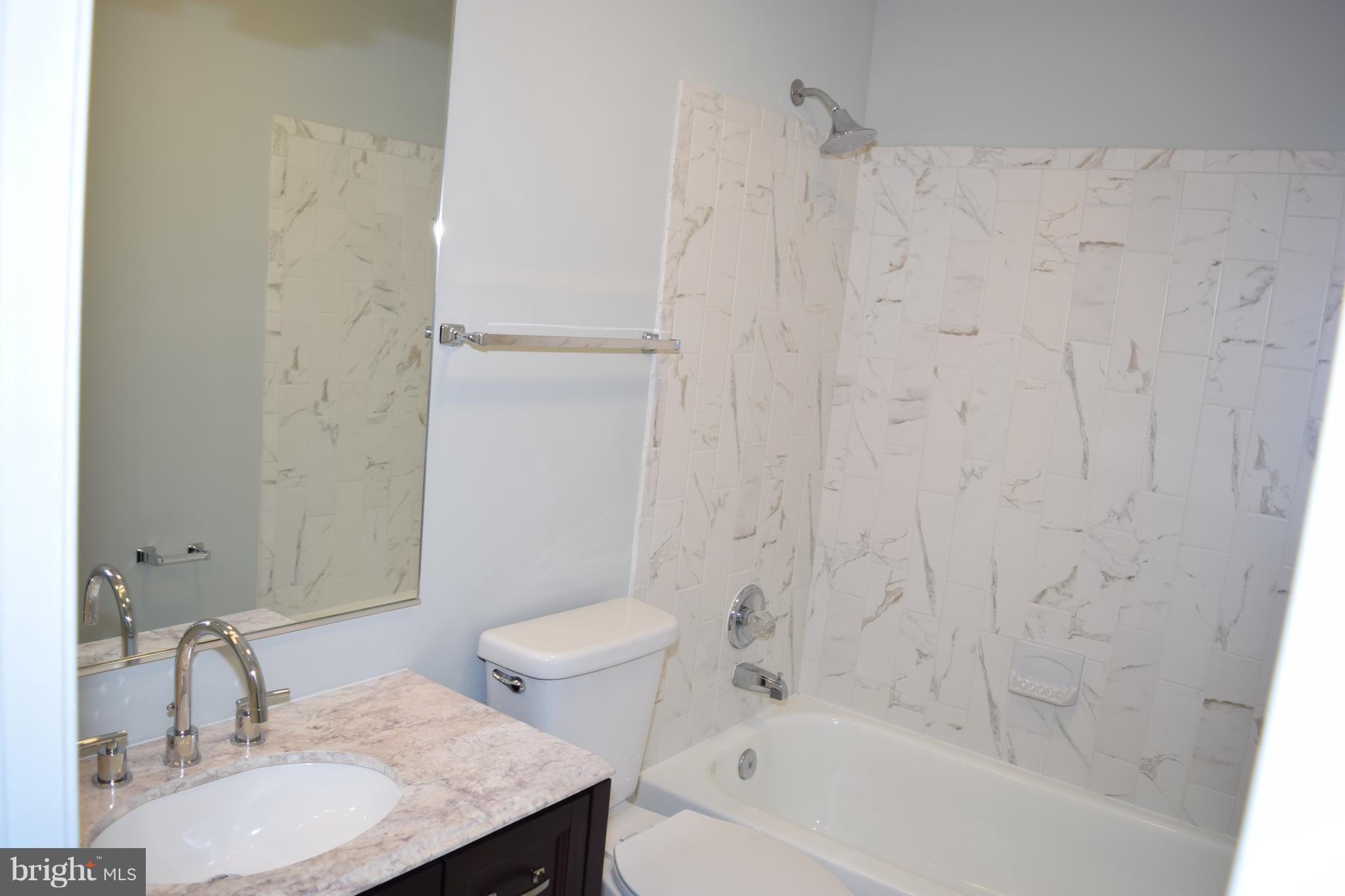 LUXBERRY COURTS - Residential