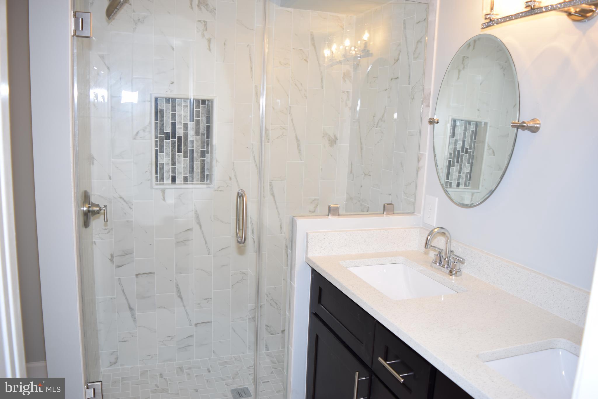 LUXBERRY COURTS - Residential