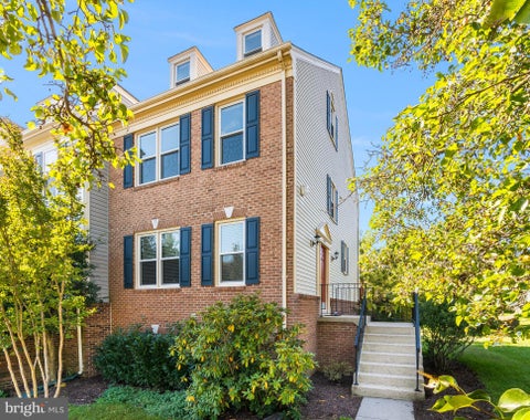 Photo of 43626 Blacksmith Square, ASHBURN, VA 20147 (MLS # VALO2137768)