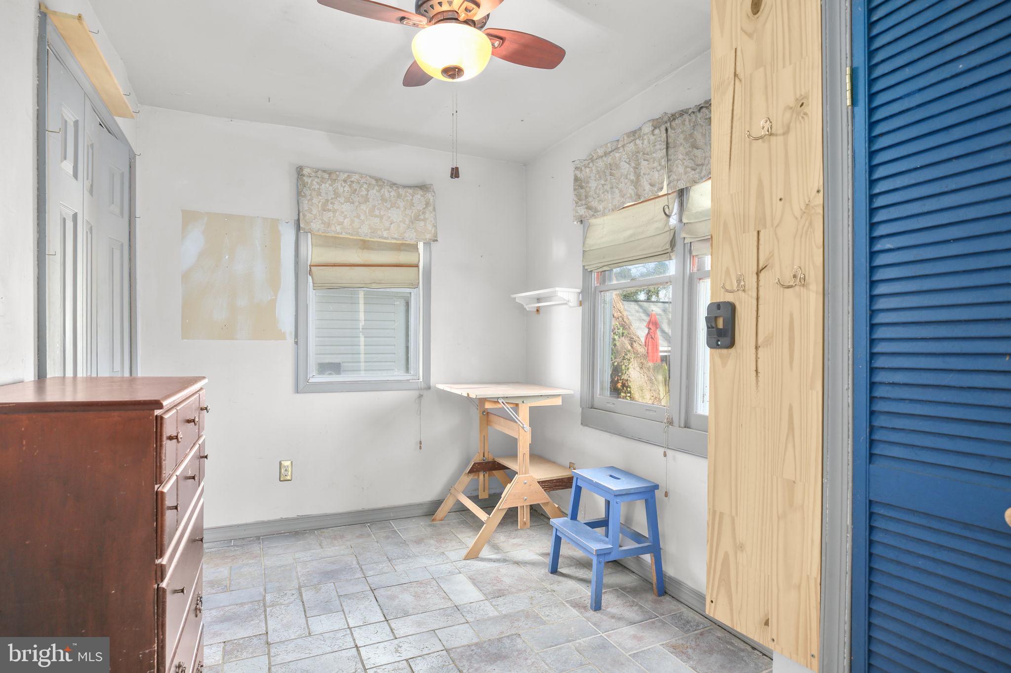 COLLEGE TERRACE - Residential