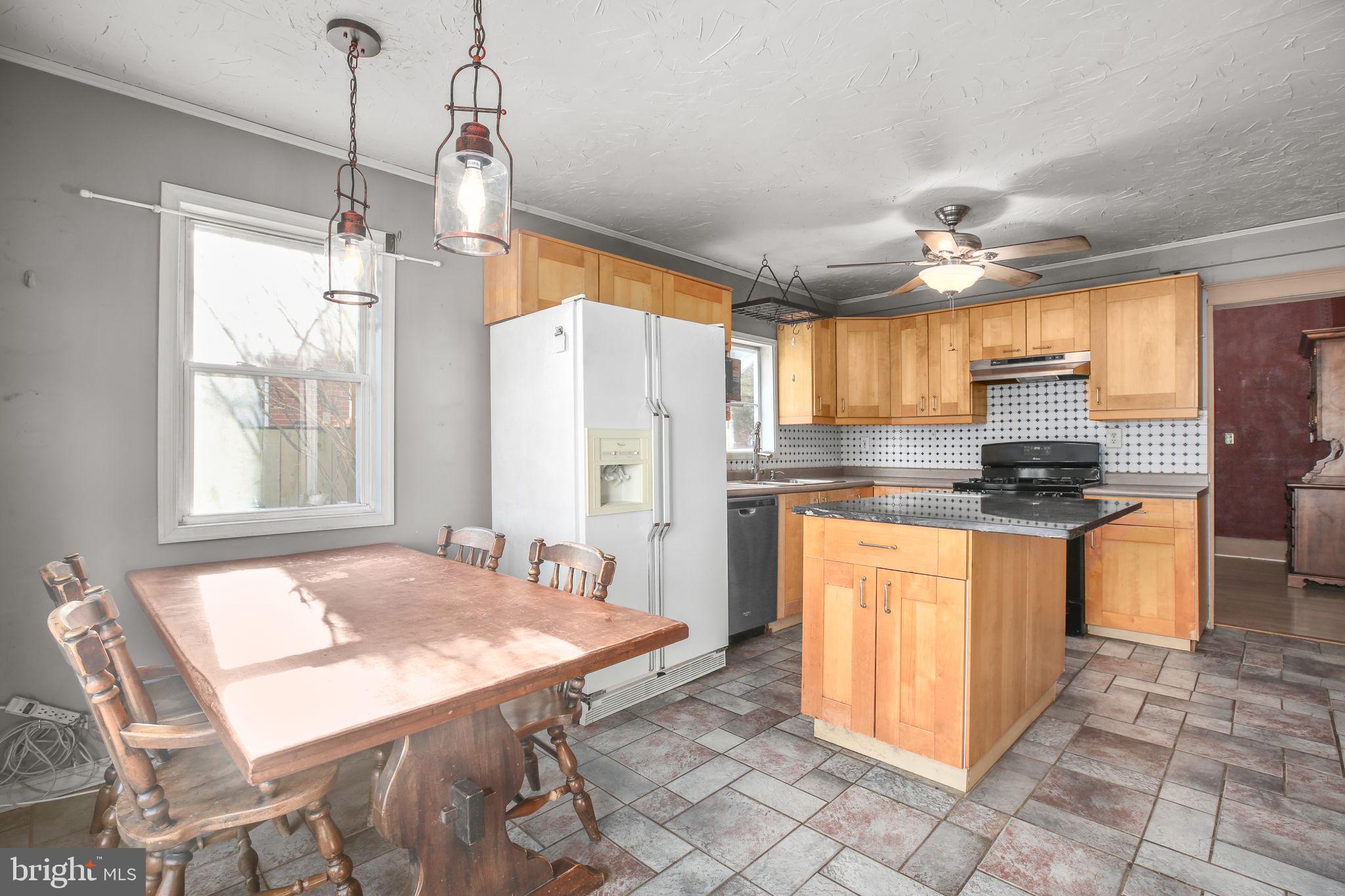 COLLEGE TERRACE - Residential