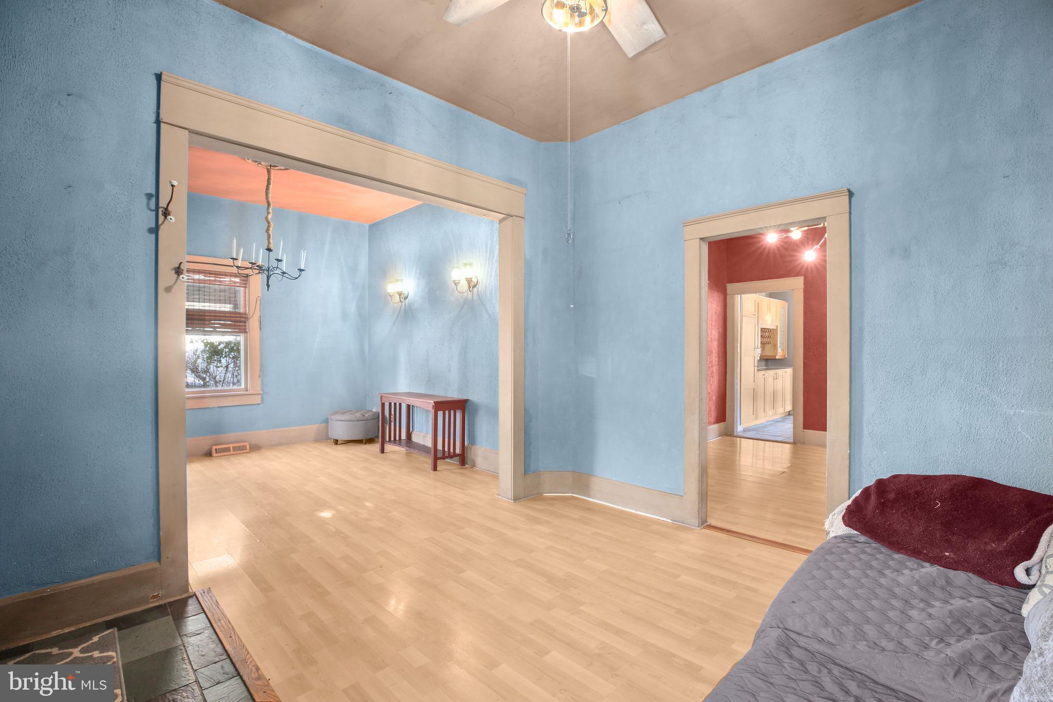 COLLEGE TERRACE - Residential