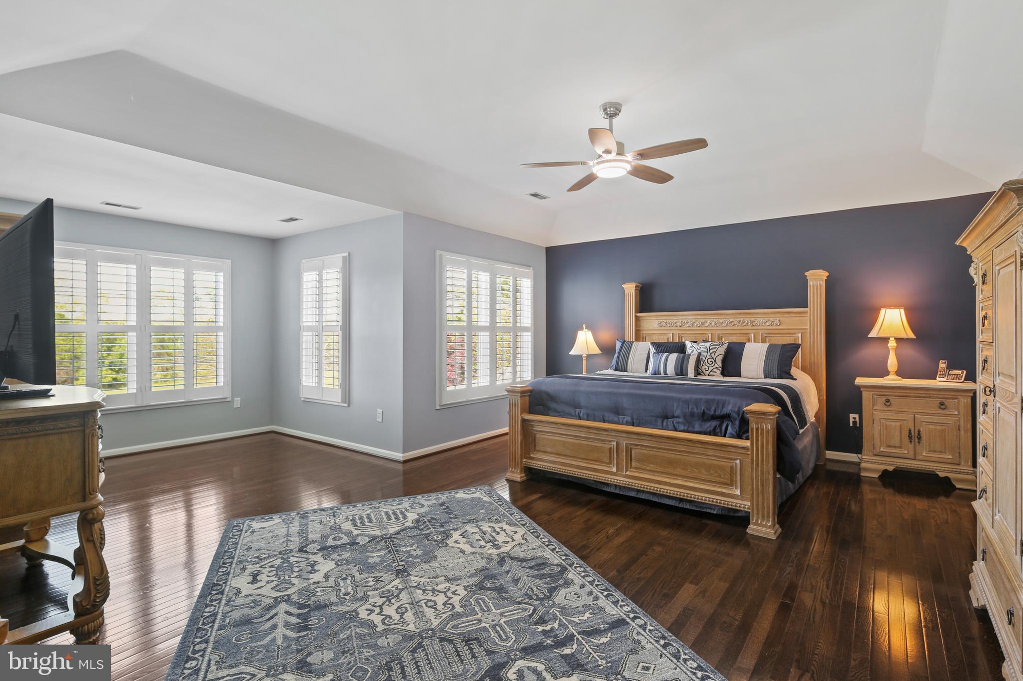 GLEN MANOR - Residential