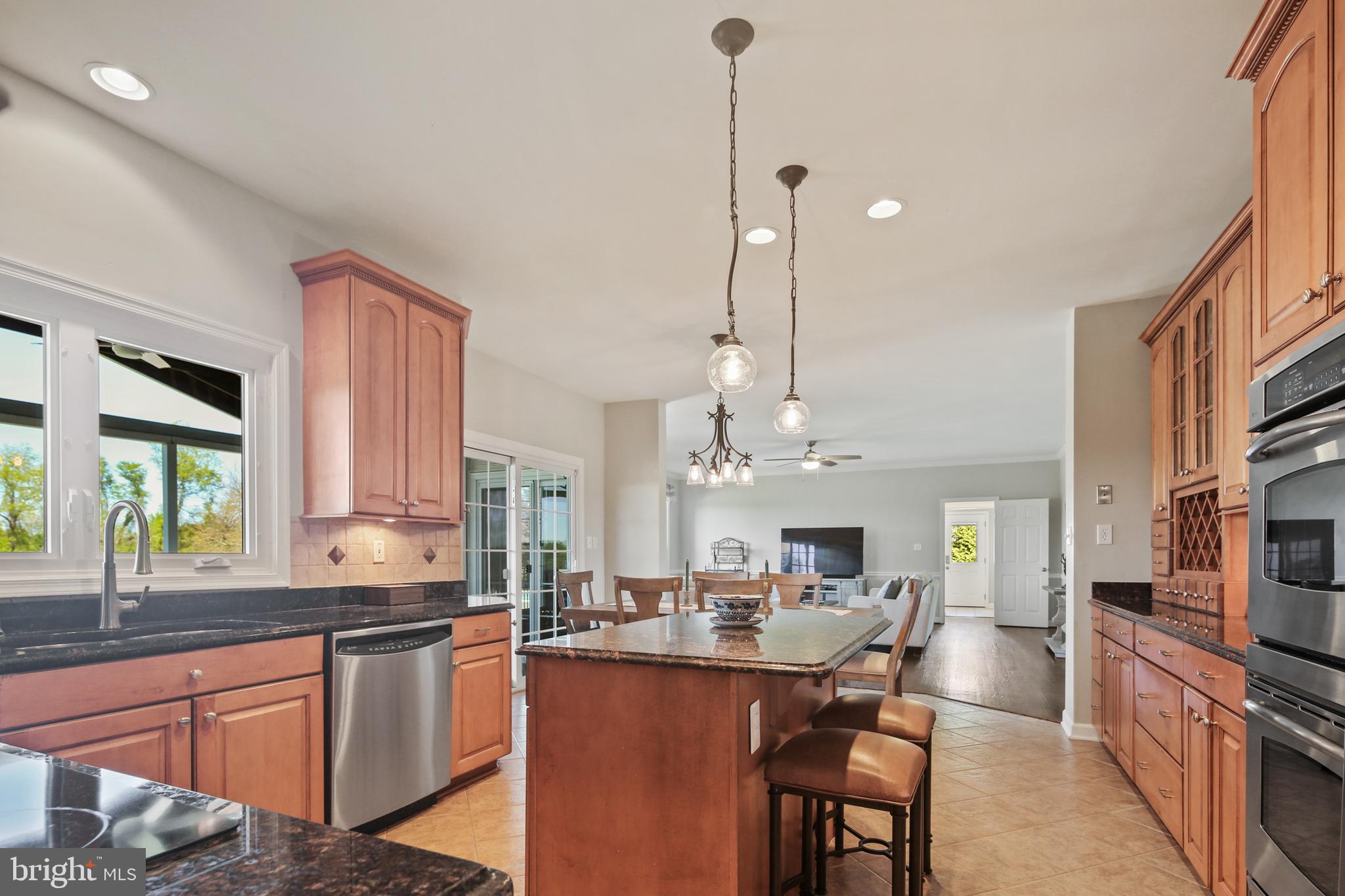 GLEN MANOR - Residential