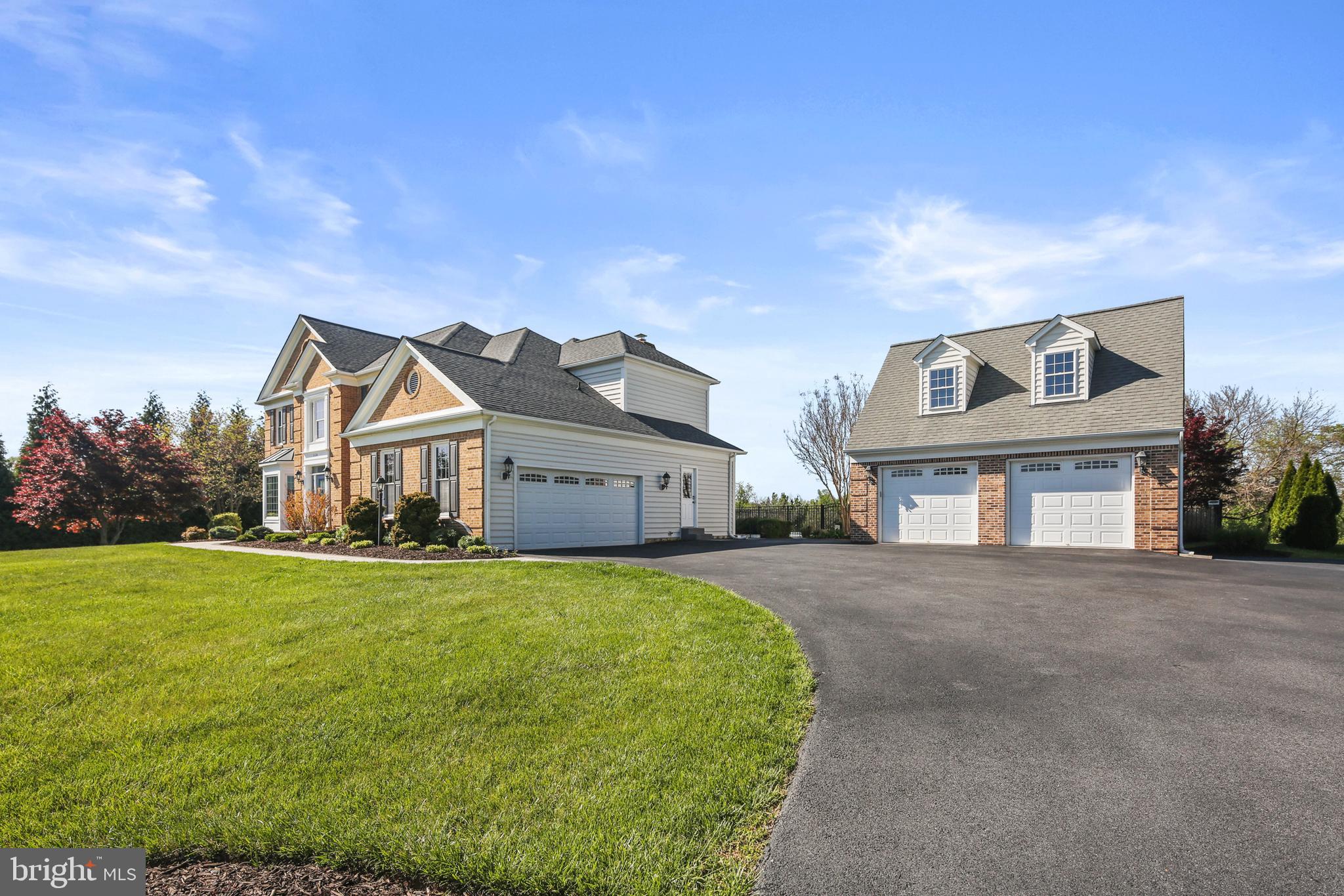 GLEN MANOR - Residential