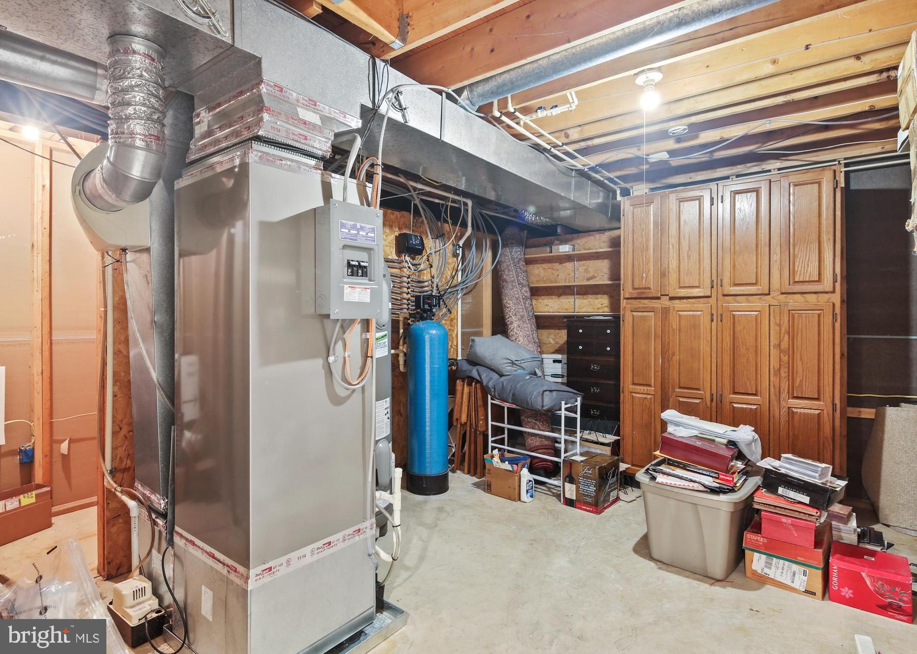 GLEN MANOR - Residential