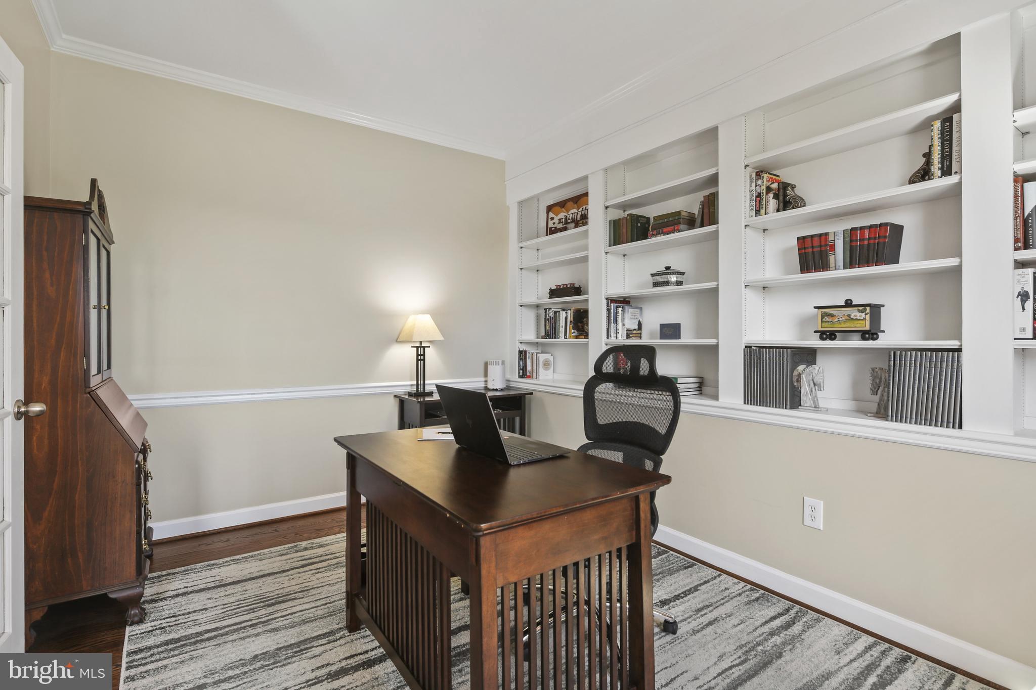 GLEN MANOR - Residential