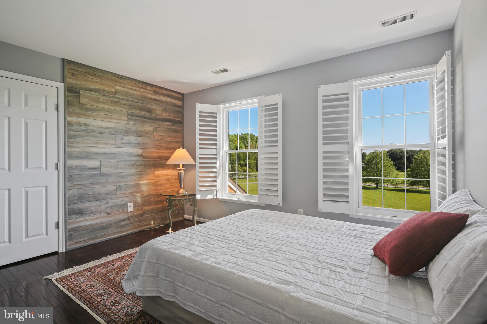 GLEN MANOR - Residential