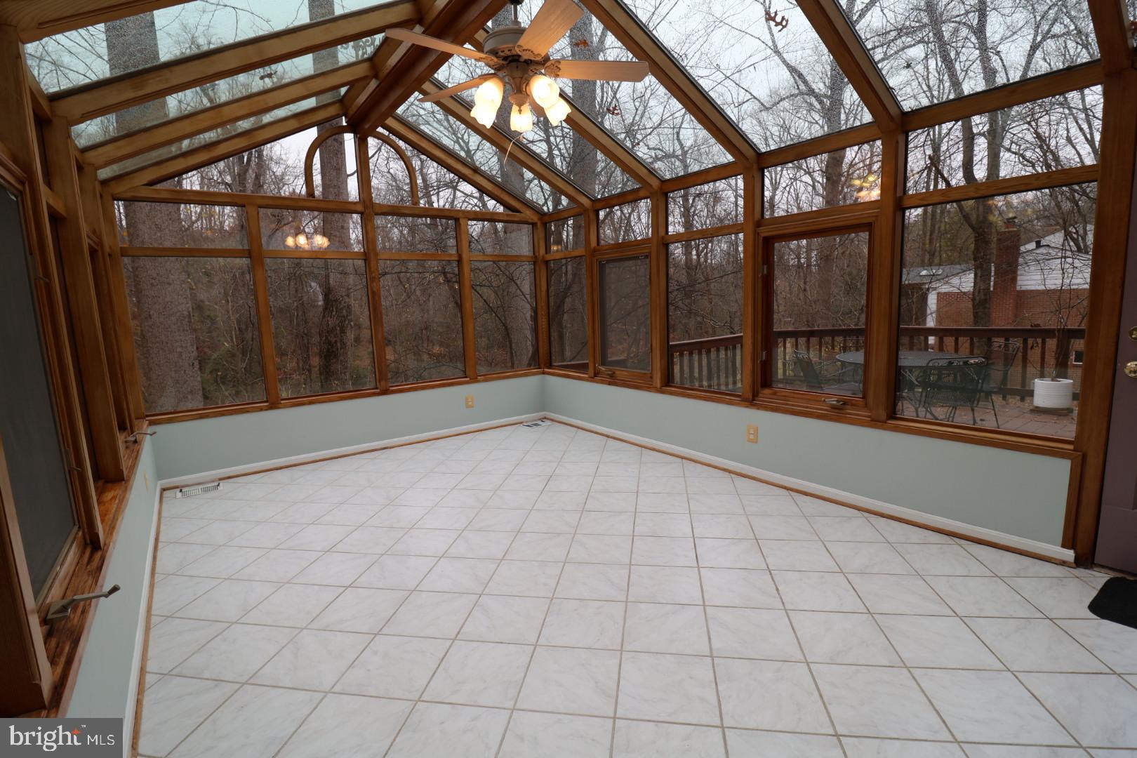 RESTON - Residential Lease