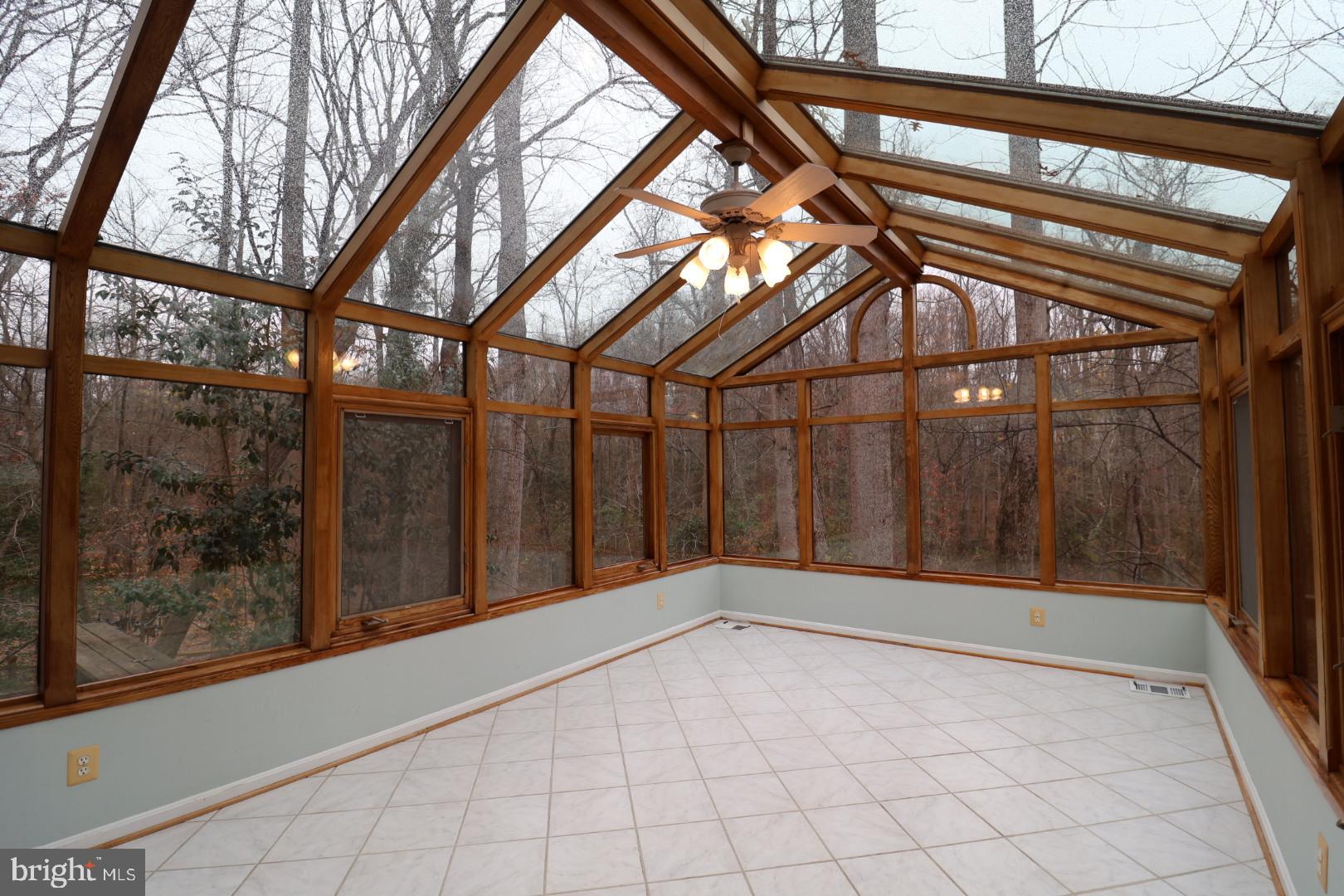 RESTON - Residential Lease