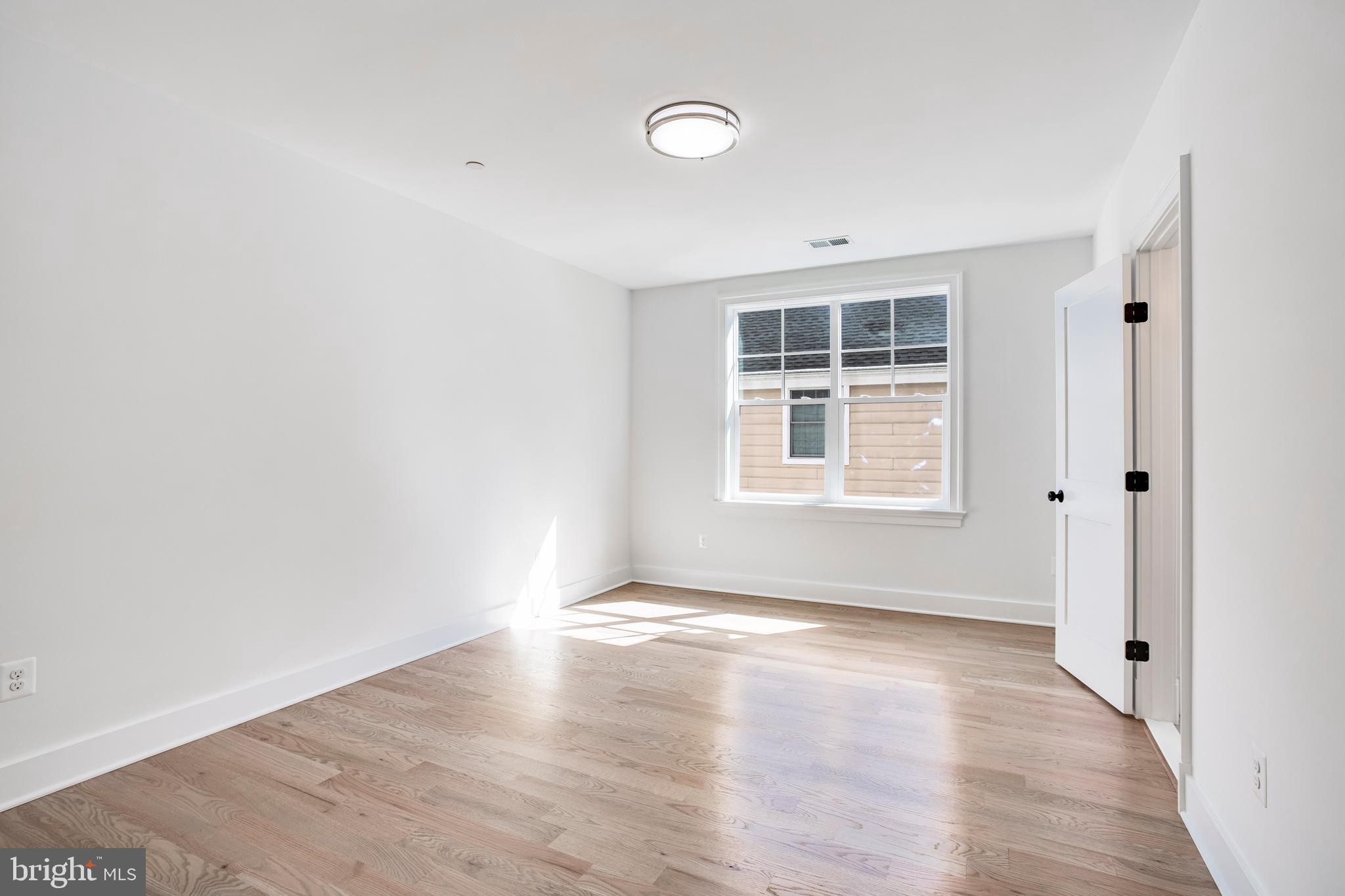 HUNTINGTON TERRACE - Residential