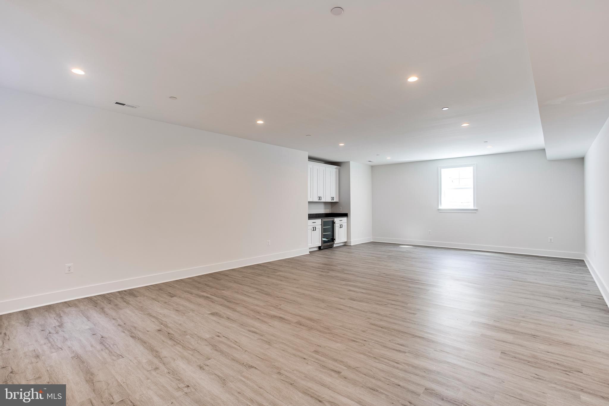 HUNTINGTON TERRACE - Residential