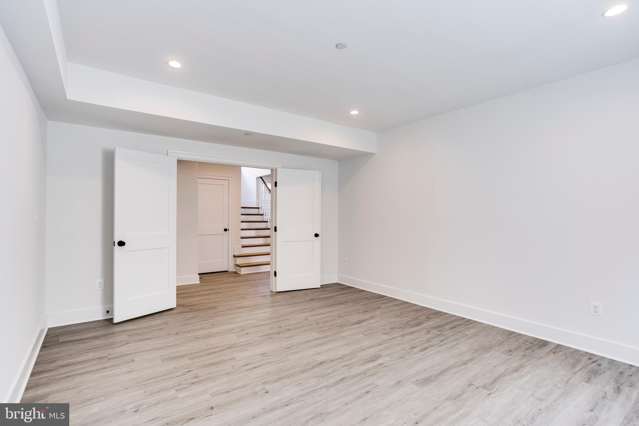 HUNTINGTON TERRACE - Residential