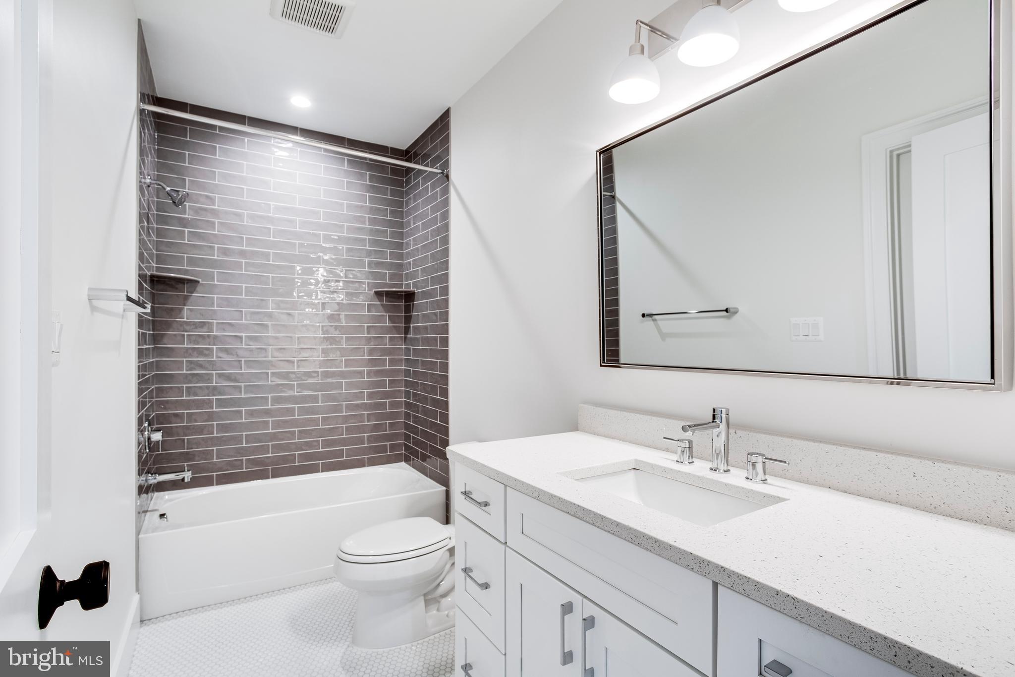 HUNTINGTON TERRACE - Residential