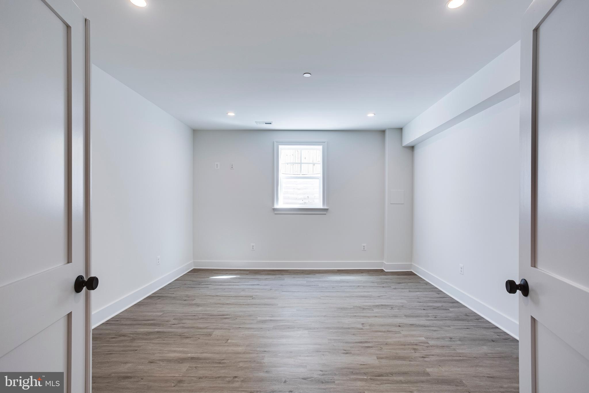 HUNTINGTON TERRACE - Residential