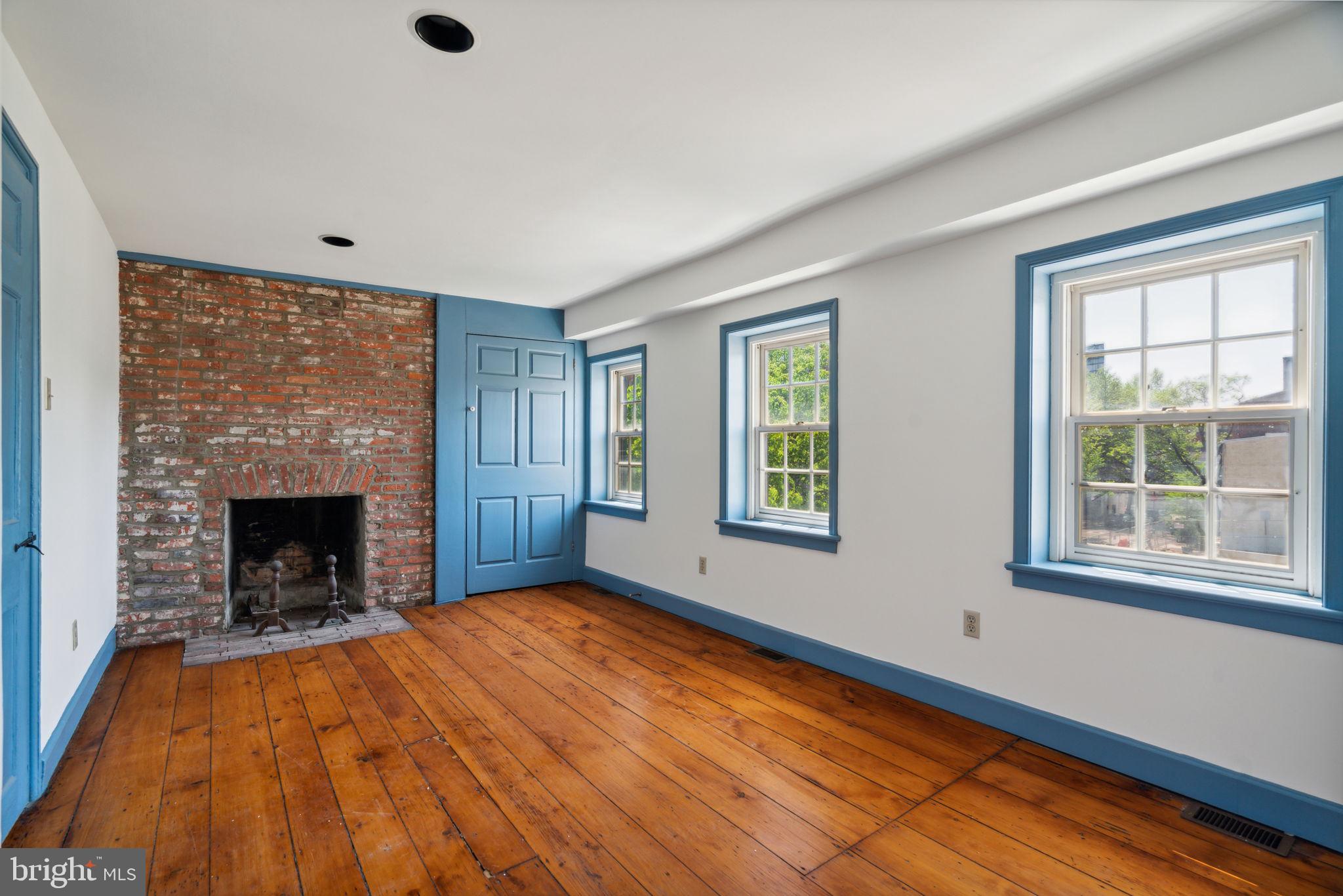 OLD CITY - Residential