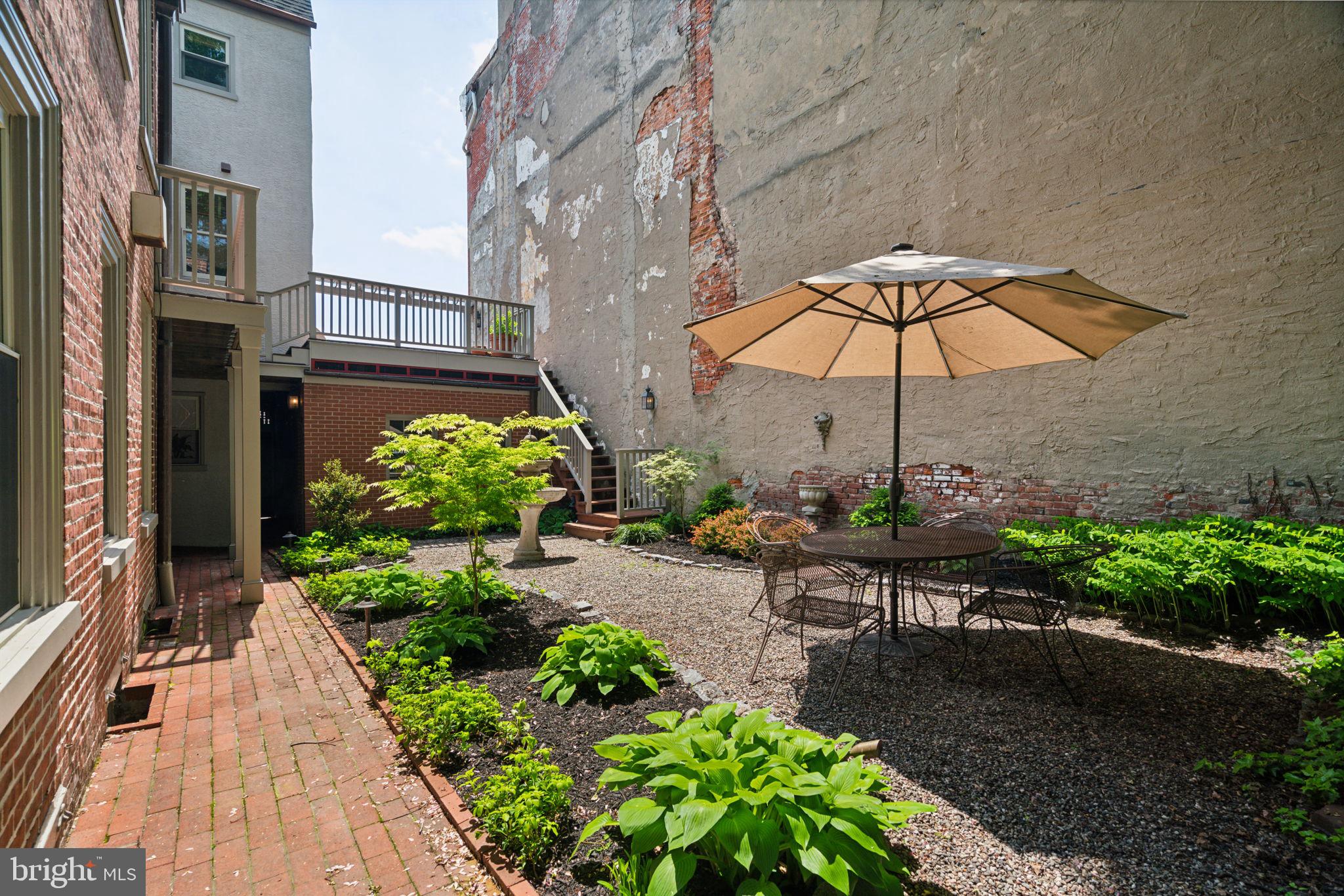 OLD CITY - Residential