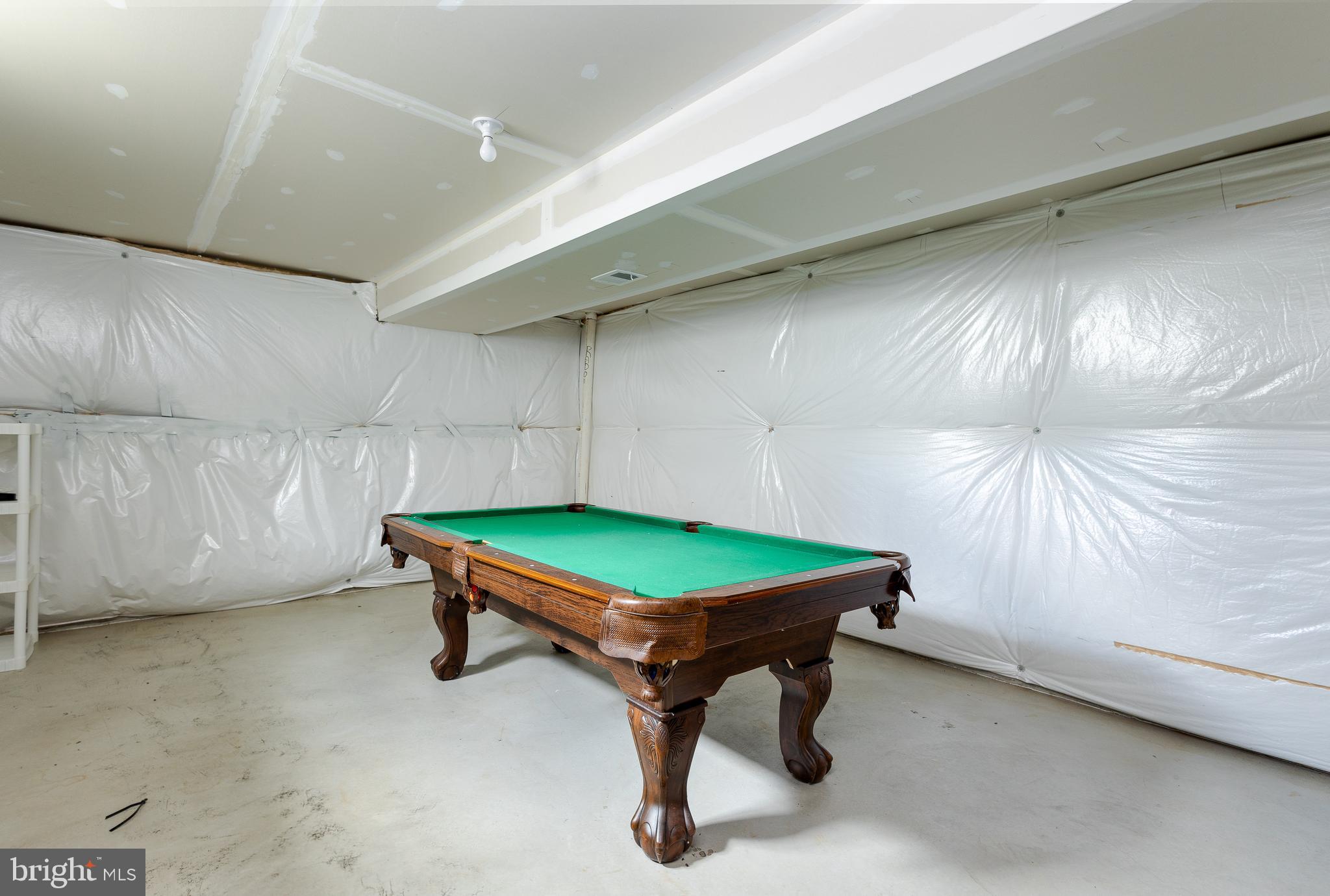 WASHINGTON TRAIL - Residential Lease