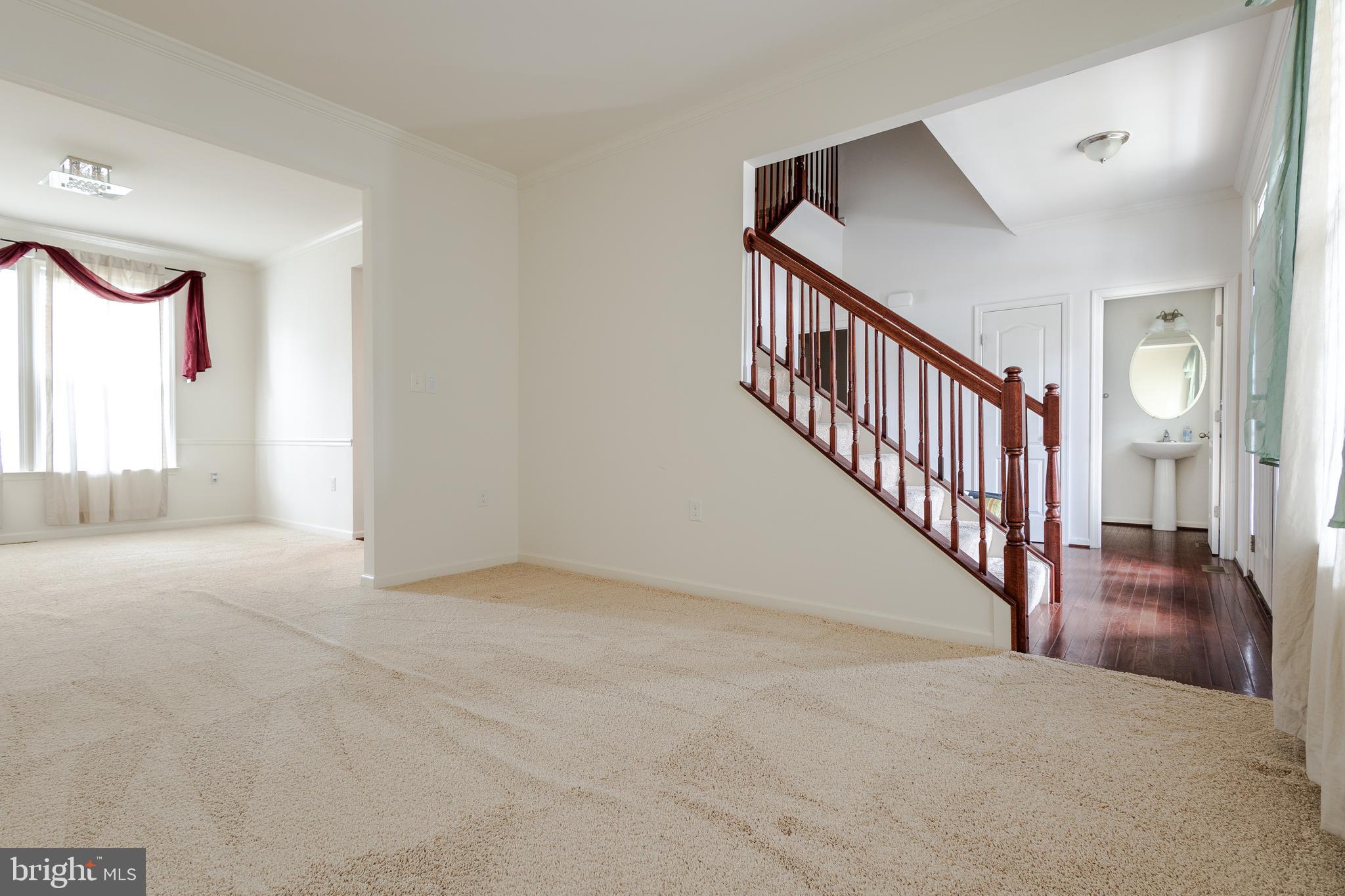 WASHINGTON TRAIL - Residential Lease