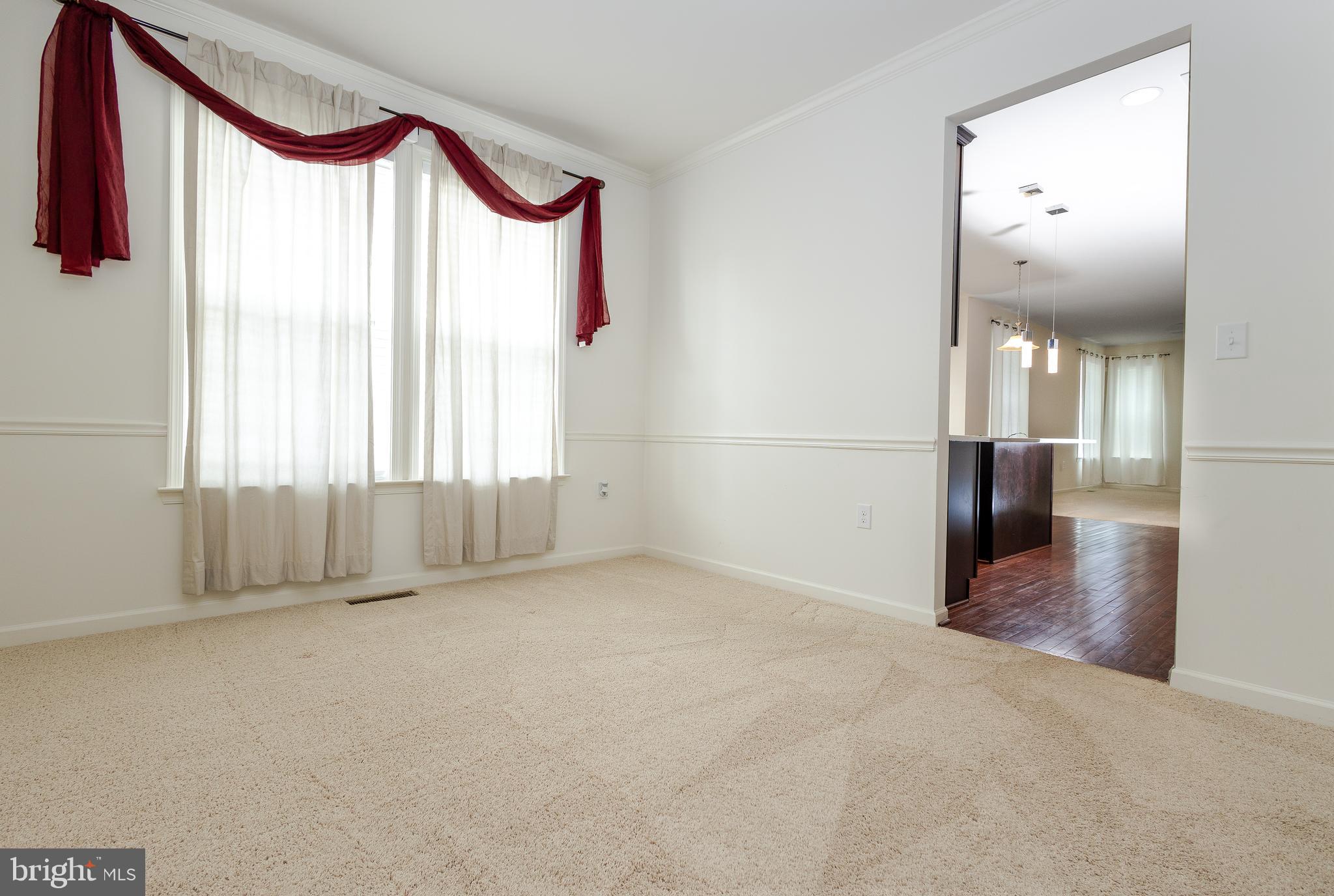 WASHINGTON TRAIL - Residential Lease