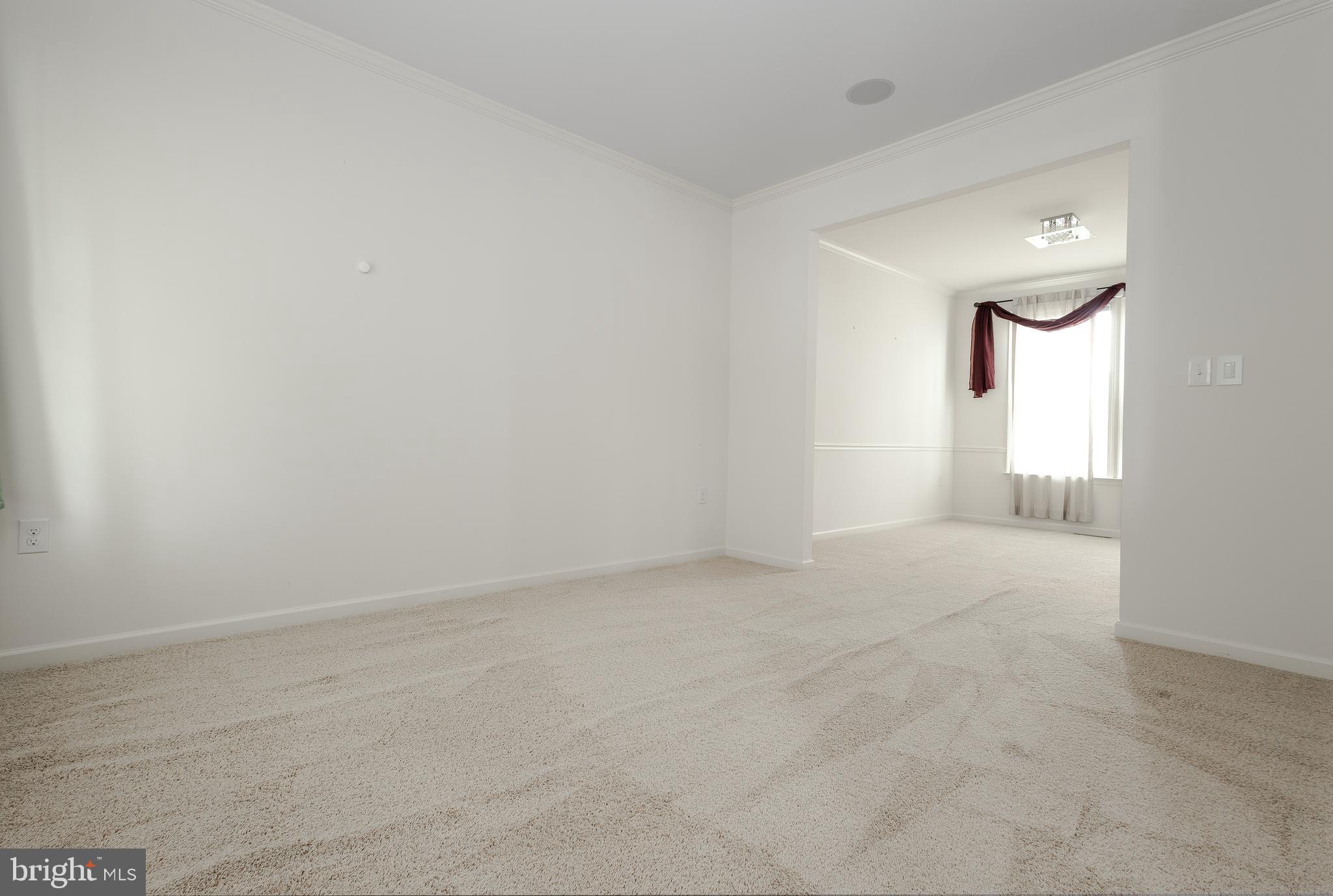 WASHINGTON TRAIL - Residential Lease