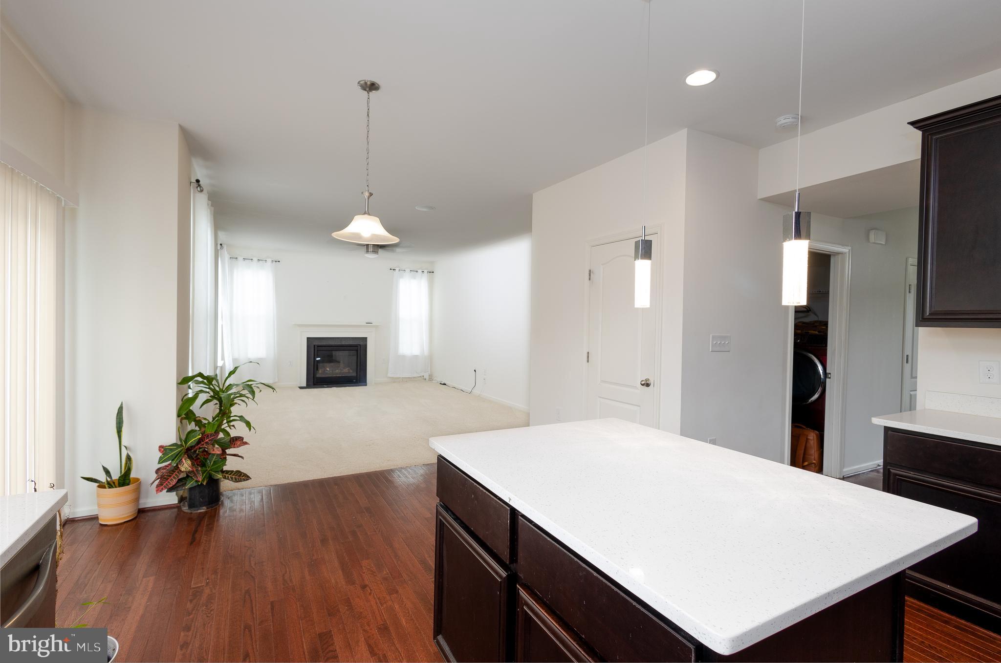 WASHINGTON TRAIL - Residential Lease