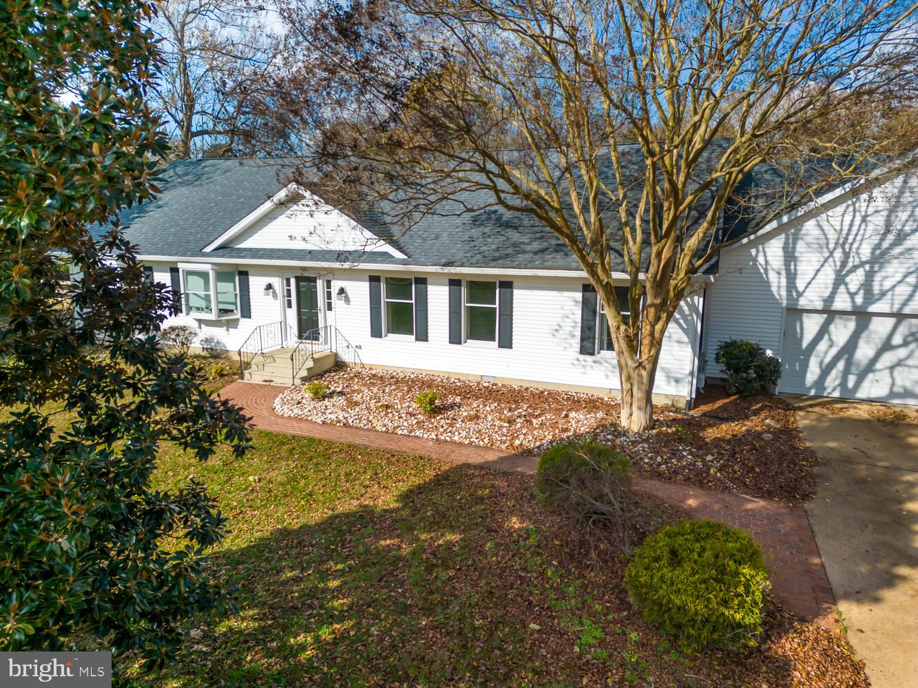 KINNAIRDS POINT - Residential