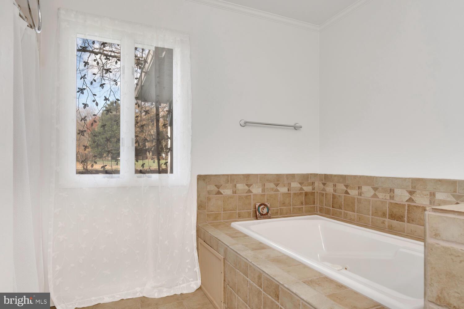 KINNAIRDS POINT - Residential