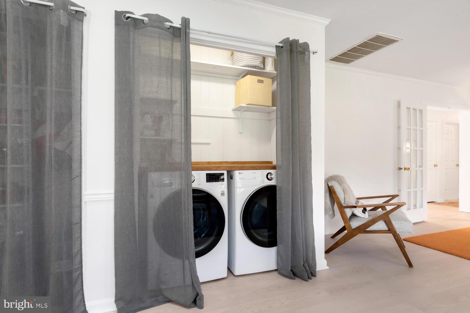 KINNAIRDS POINT - Residential