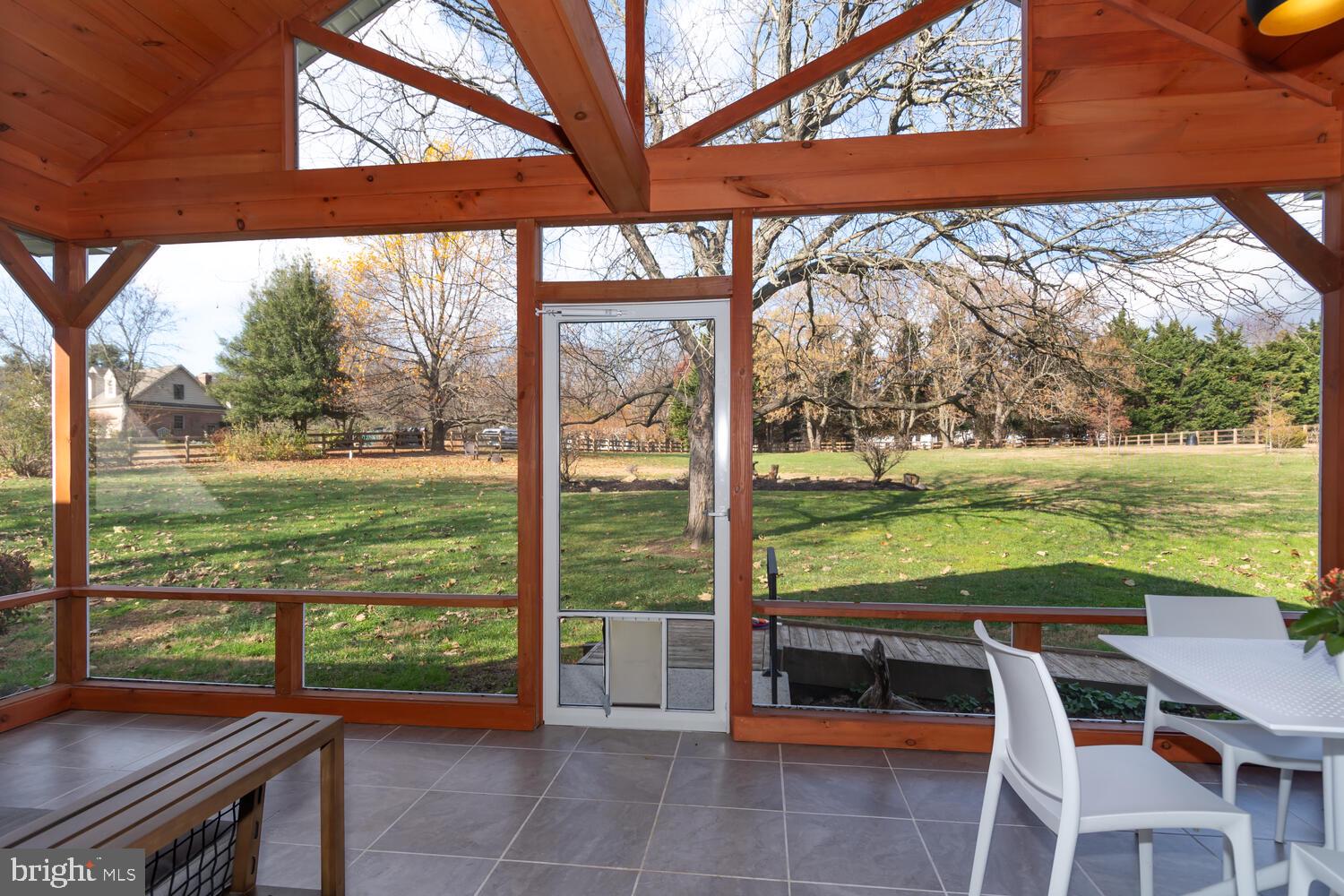 KINNAIRDS POINT - Residential